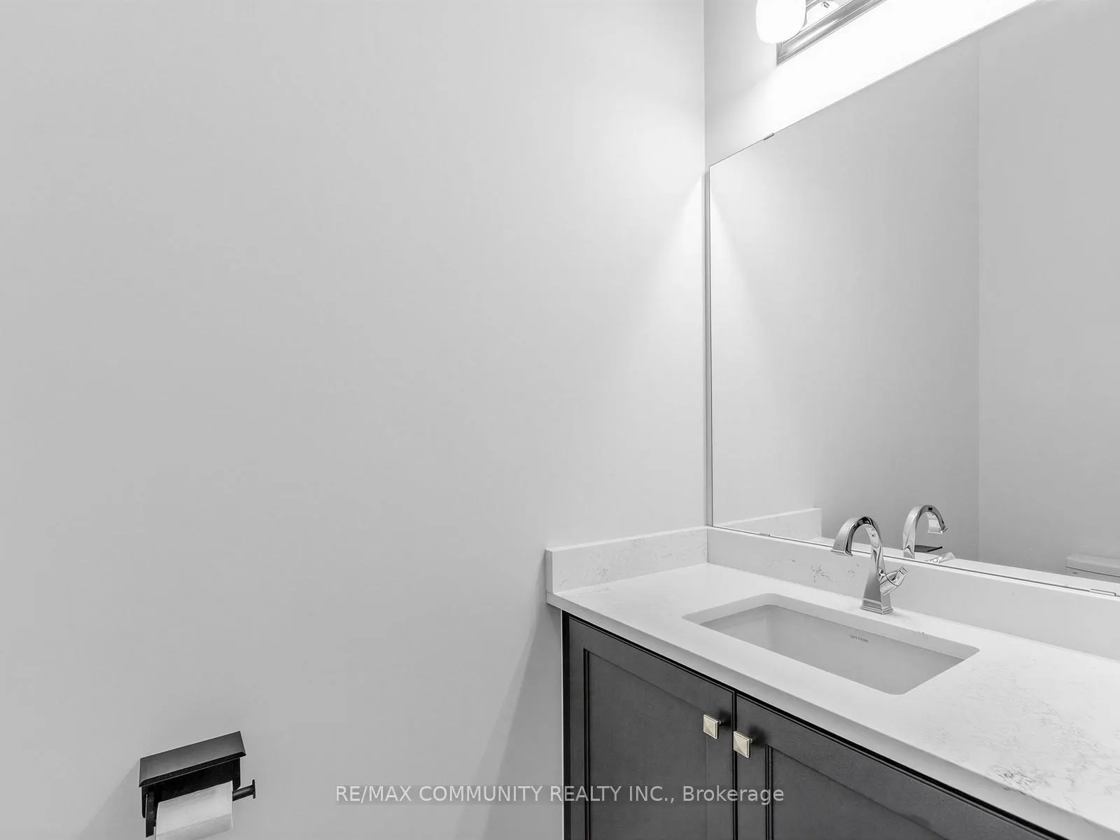 Photo 32 of 104 Greville Street E, Vaughan, Vellore Village — HOMEH