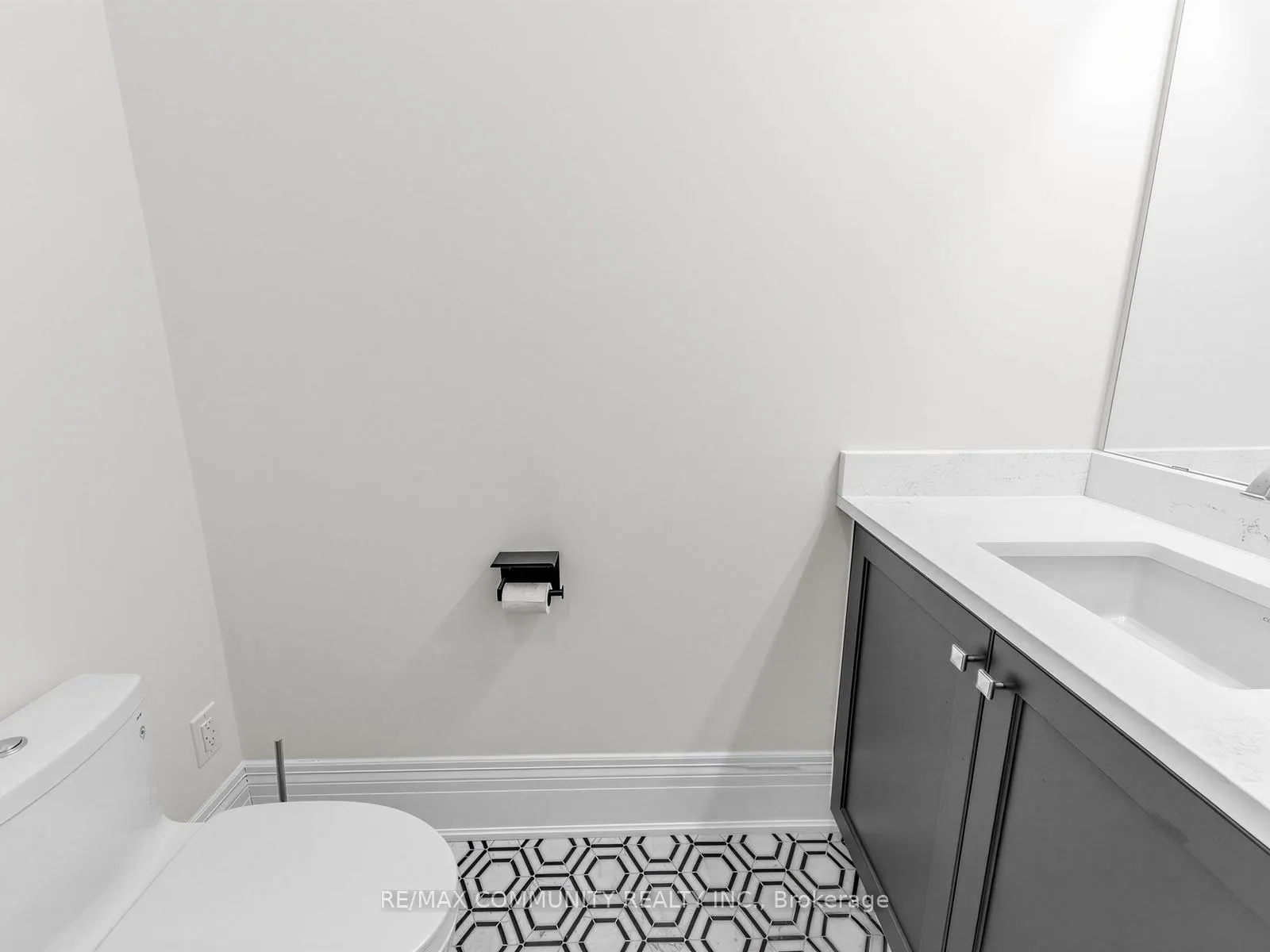 Photo 33 of 104 Greville Street E, Vaughan, Vellore Village — HOMEH