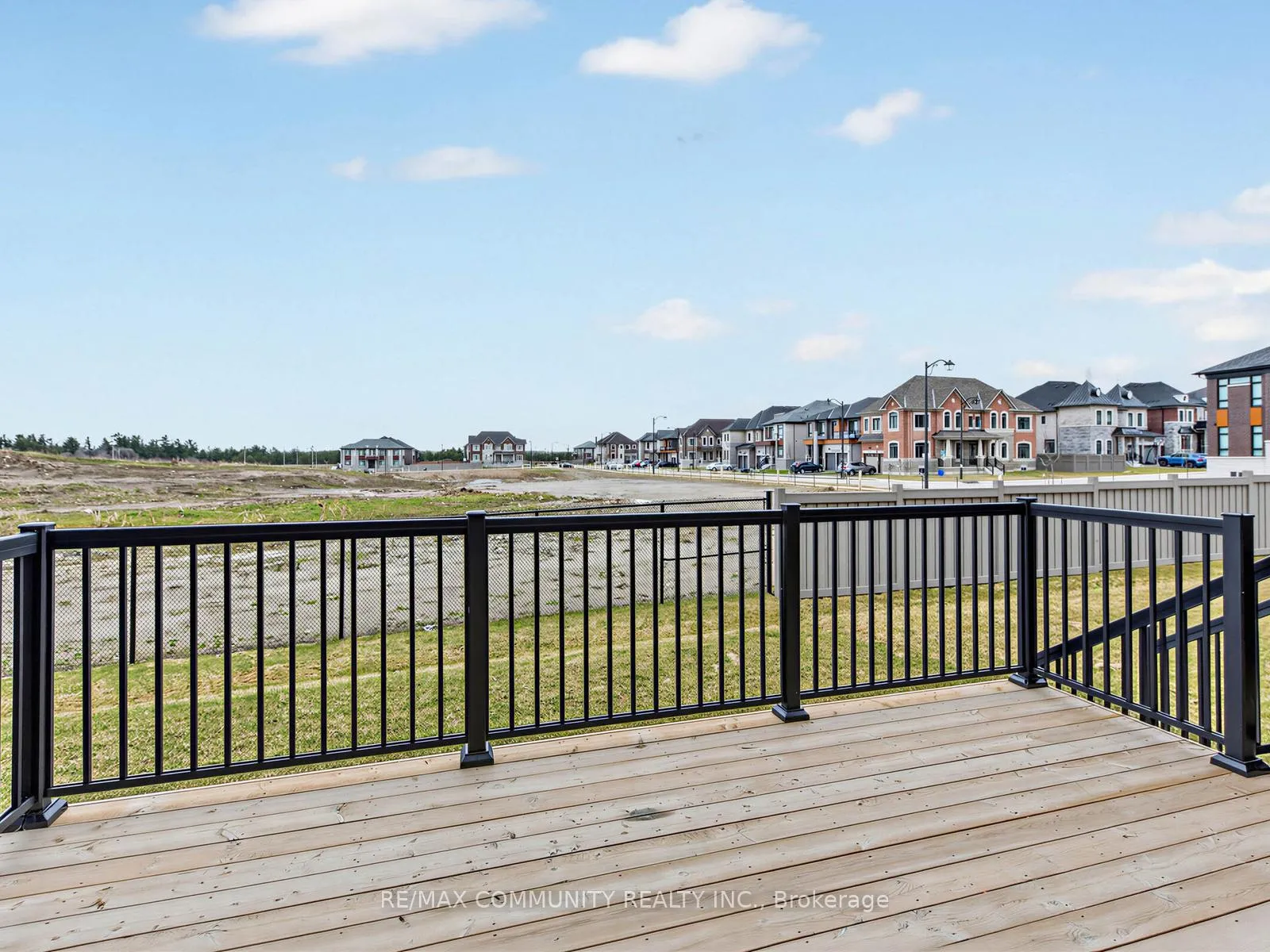Photo 38 of 104 Greville Street E, Vaughan, Vellore Village — HOMEH