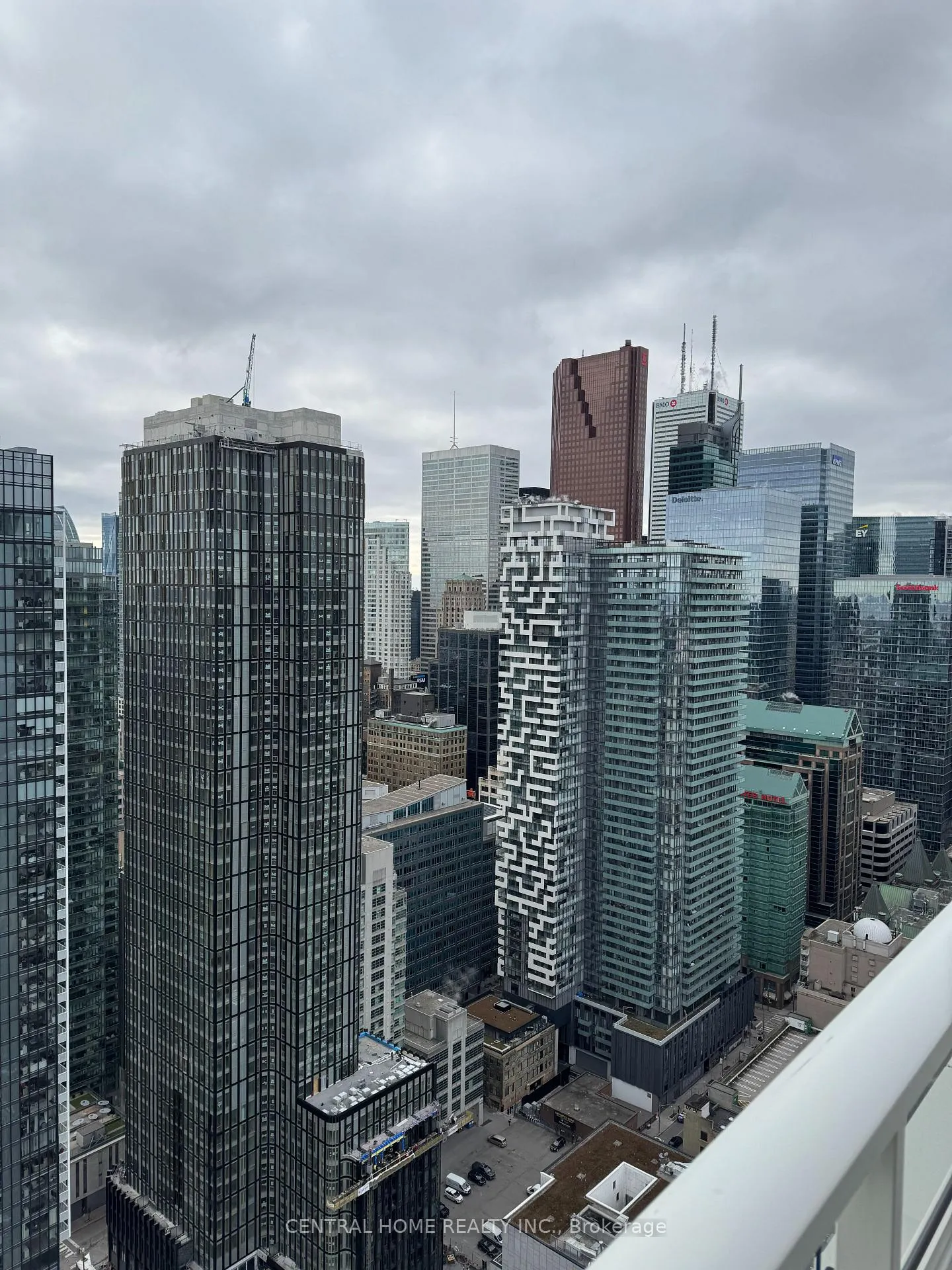 Photo 3 of Unit 4810, 88 Queen Street E, Toronto, Church-Yonge Corridor — HOMEH