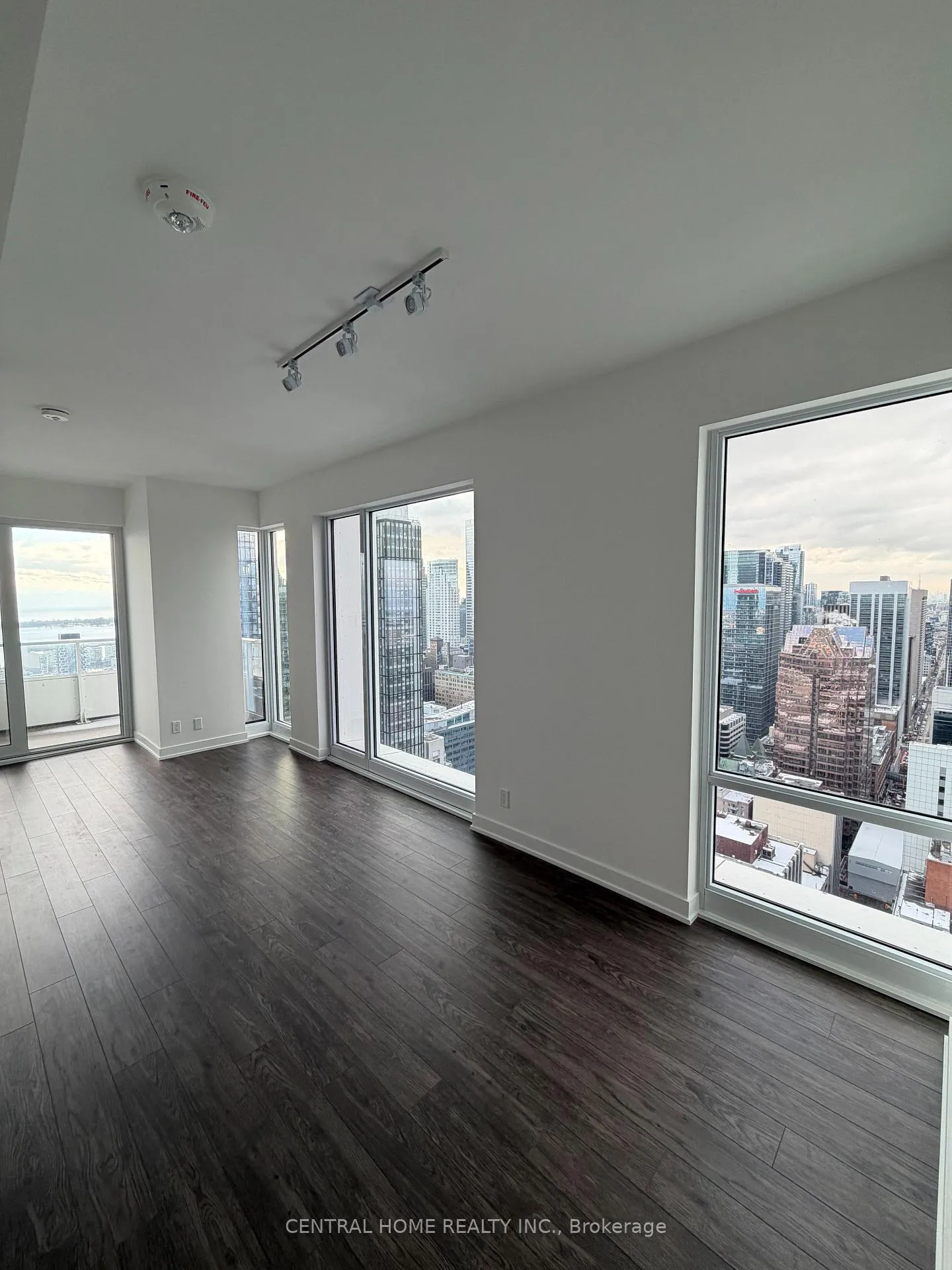 Photo 6 of Unit 4810, 88 Queen Street E, Toronto, Church-Yonge Corridor — HOMEH