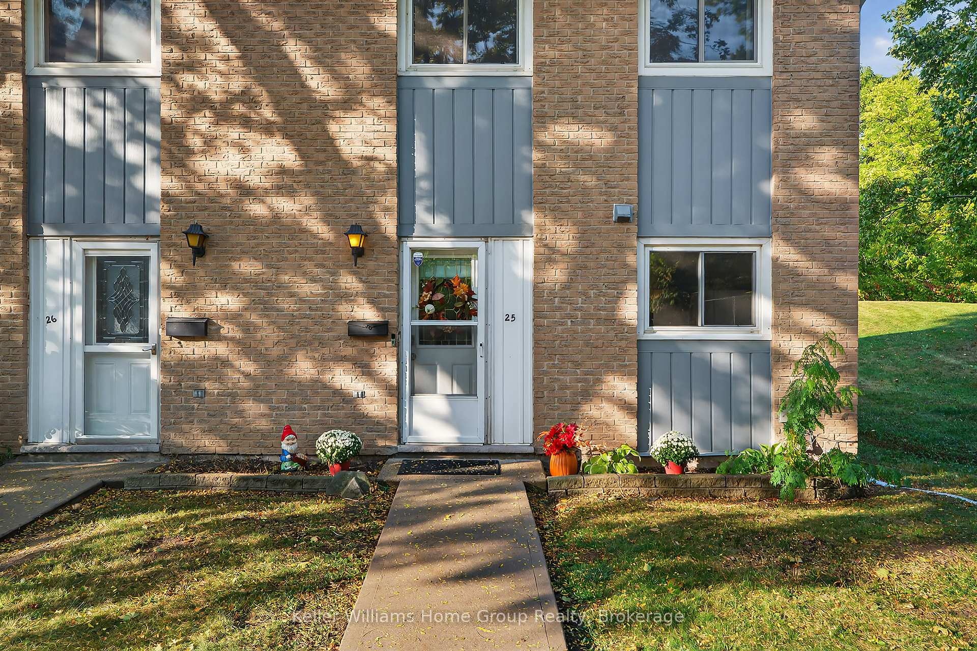 Photo 2 of Unit 25, 206 Green Valley Drive, Kitchener — HOMEH