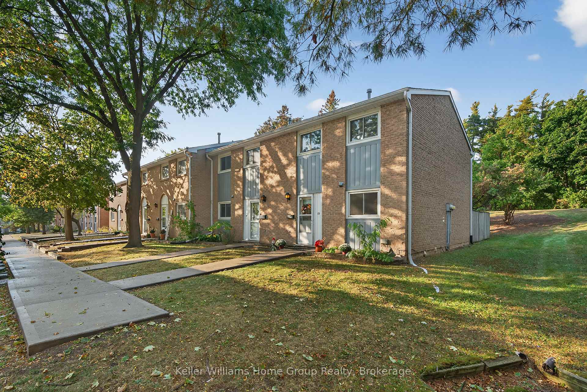 Photo 3 of Unit 25, 206 Green Valley Drive, Kitchener — HOMEH