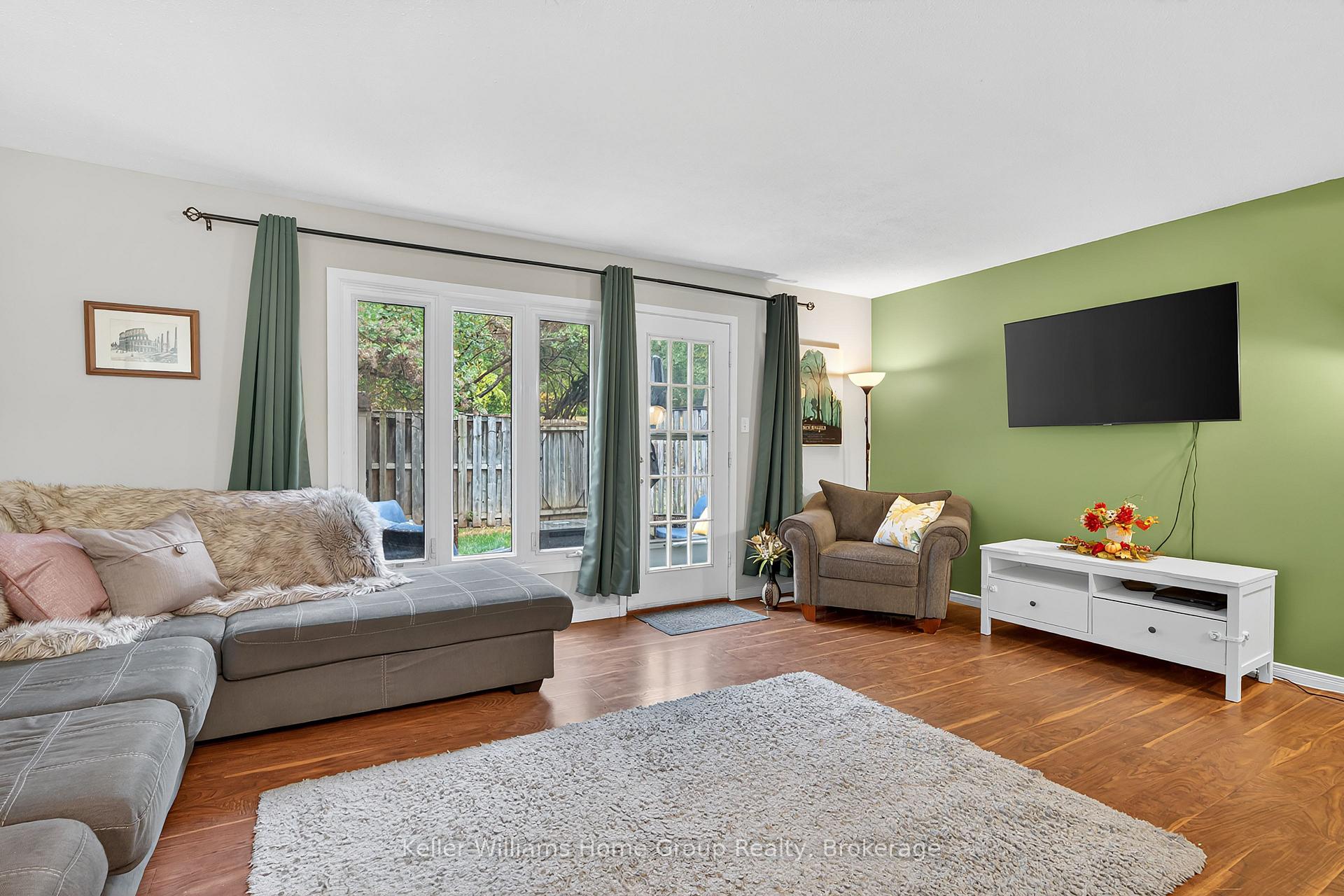 Photo 5 of Unit 25, 206 Green Valley Drive, Kitchener — HOMEH