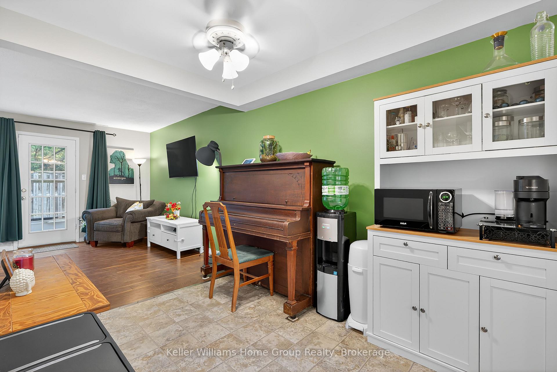 Photo 6 of Unit 25, 206 Green Valley Drive, Kitchener — HOMEH