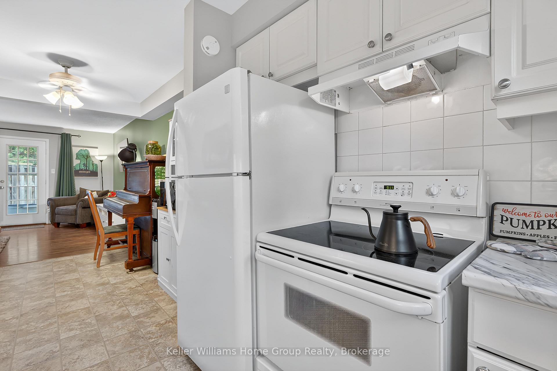 Photo 9 of Unit 25, 206 Green Valley Drive, Kitchener — HOMEH
