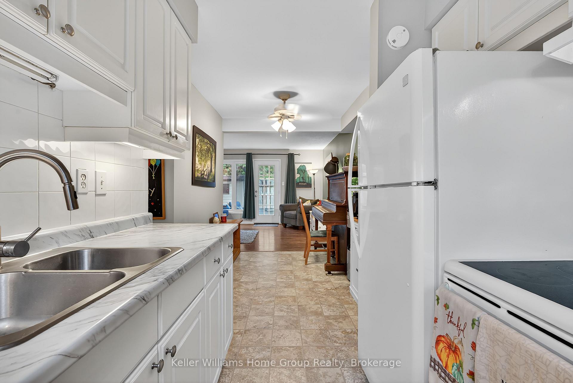 Photo 14 of Unit 25, 206 Green Valley Drive, Kitchener — HOMEH