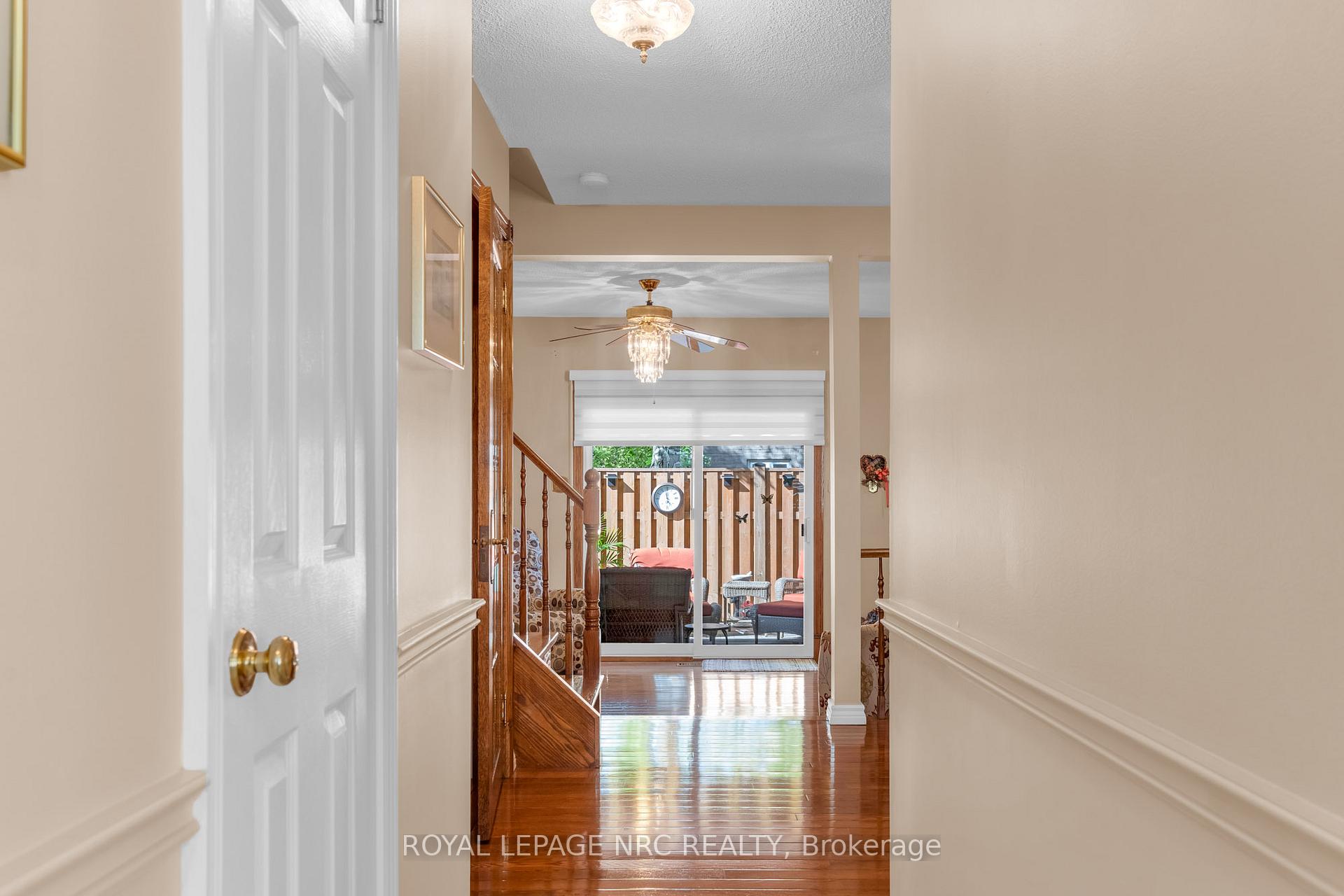 Photo 5 of Unit 3, 15 Ellington Avenue, Hamilton, Stoney Creek — HOMEH