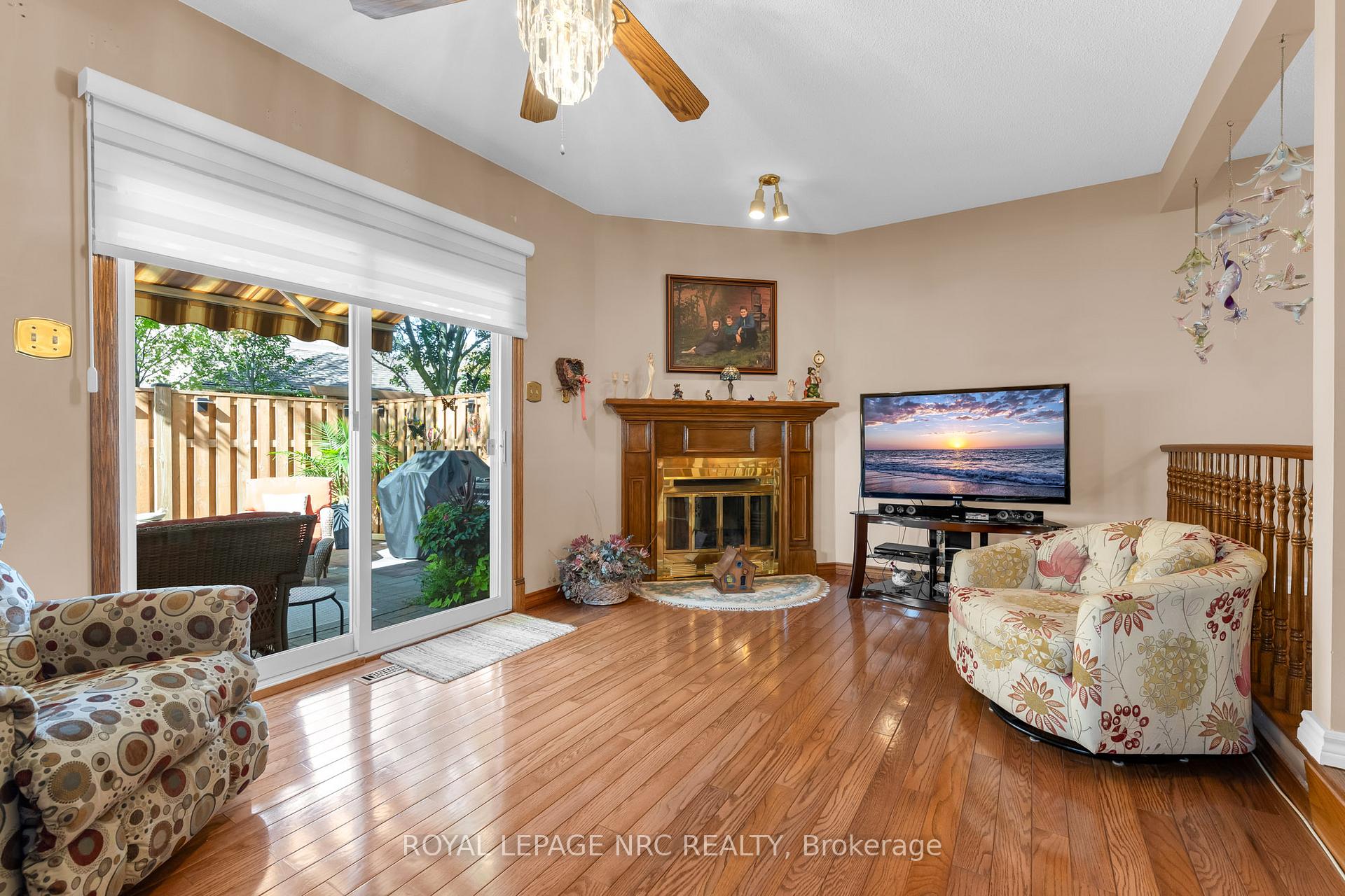 Photo 17 of Unit 3, 15 Ellington Avenue, Hamilton, Stoney Creek — HOMEH