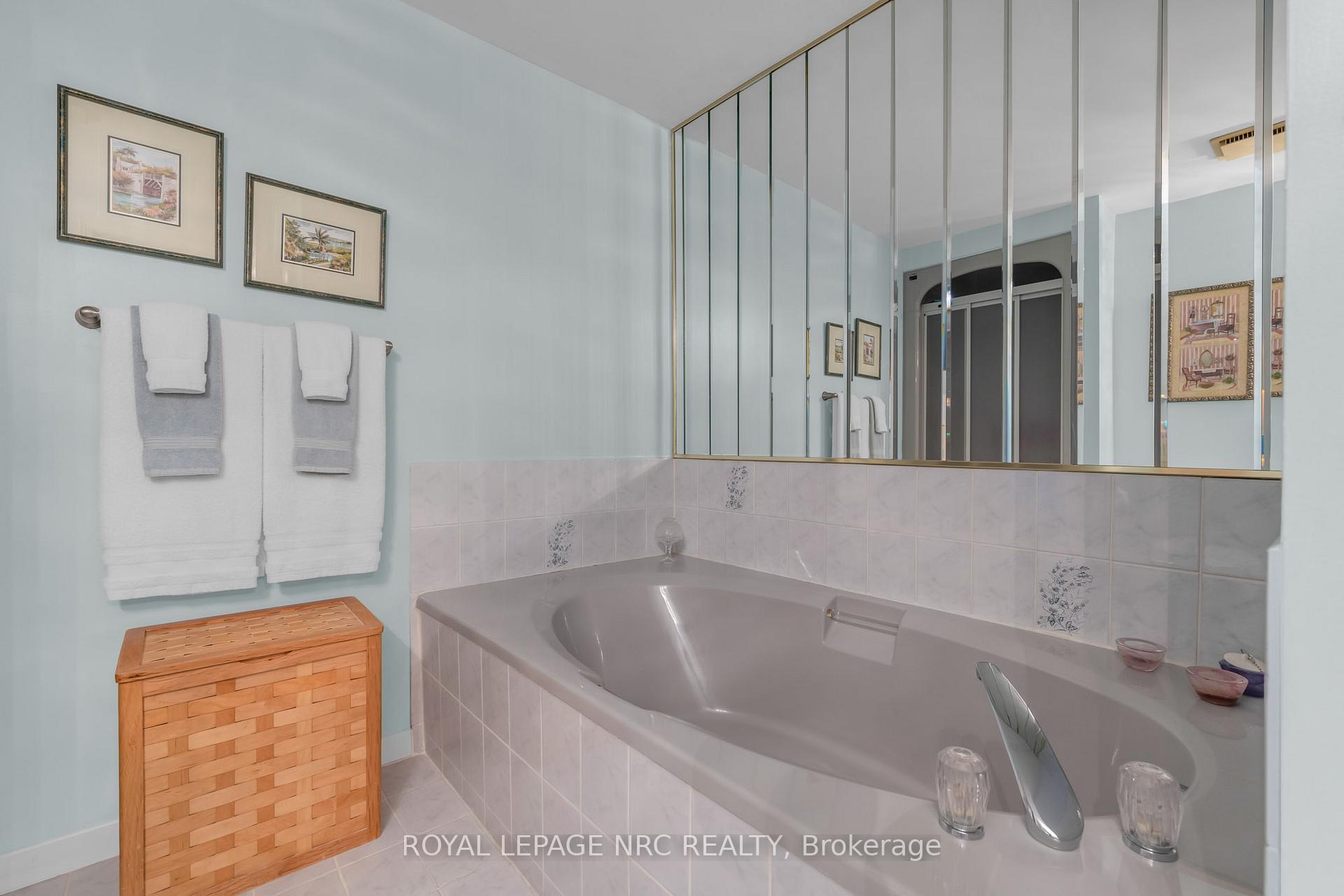 Photo 23 of Unit 3, 15 Ellington Avenue, Hamilton, Stoney Creek — HOMEH
