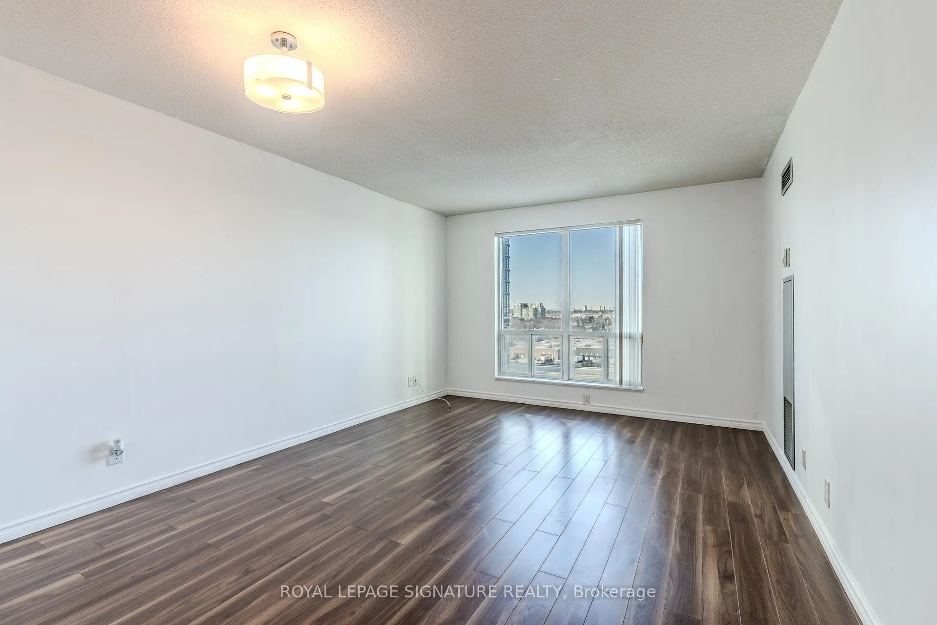 Photo 4 of Unit 1203, 1 Lee Centre Drive, Scarborough, Woburn — HOMEH