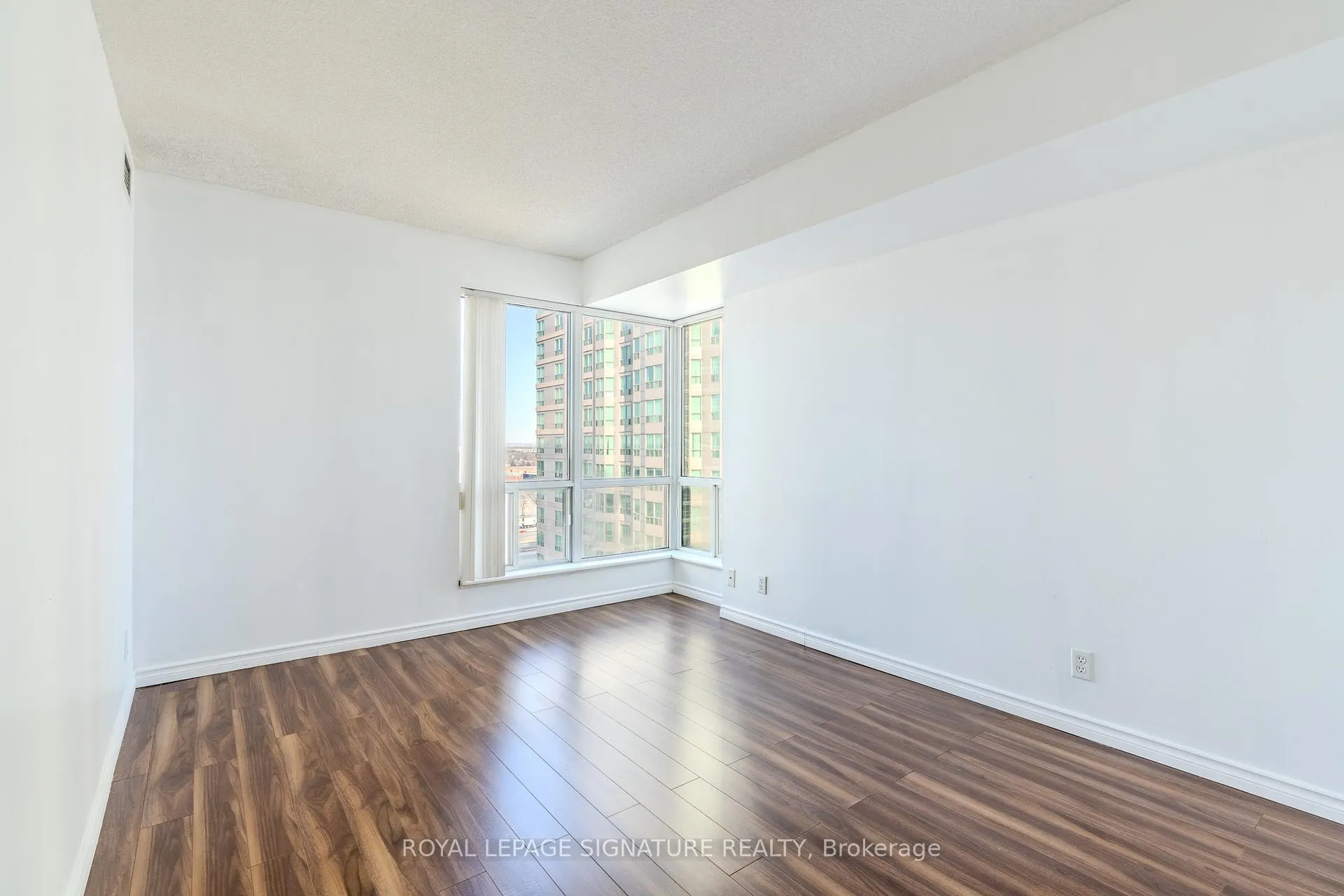Photo 8 of Unit 1203, 1 Lee Centre Drive, Scarborough, Woburn — HOMEH