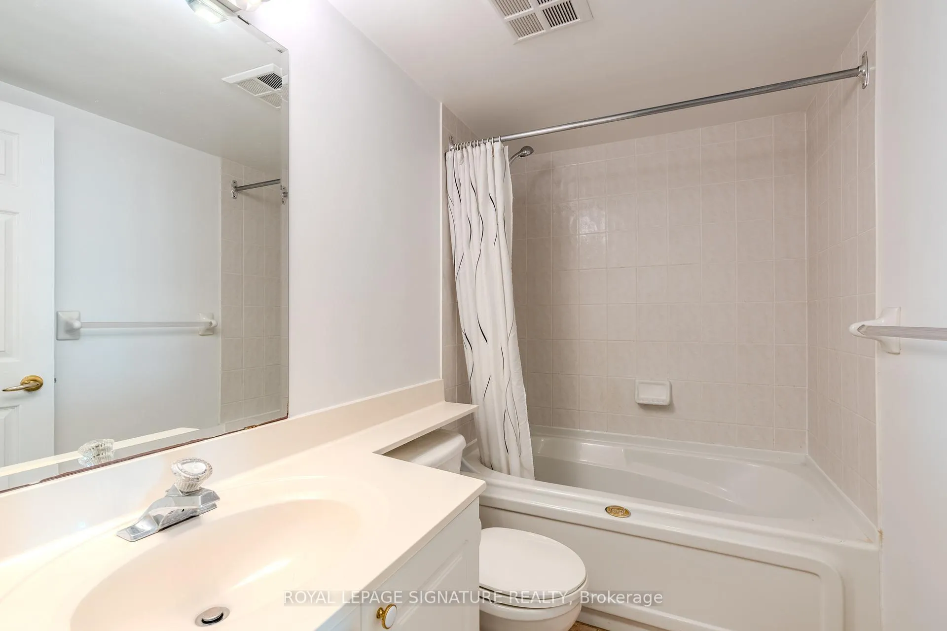 Photo 11 of Unit 1203, 1 Lee Centre Drive, Scarborough, Woburn — HOMEH