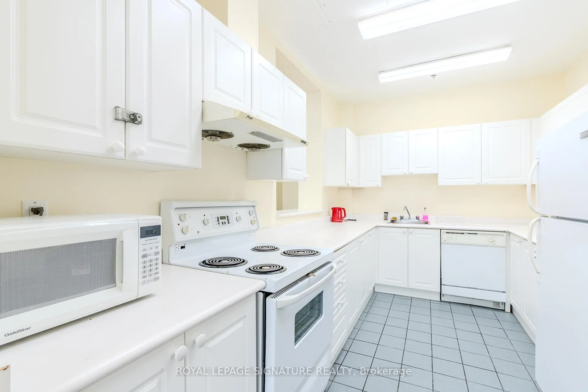 Photo 22 of Unit 1203, 1 Lee Centre Drive, Scarborough, Woburn — HOMEH