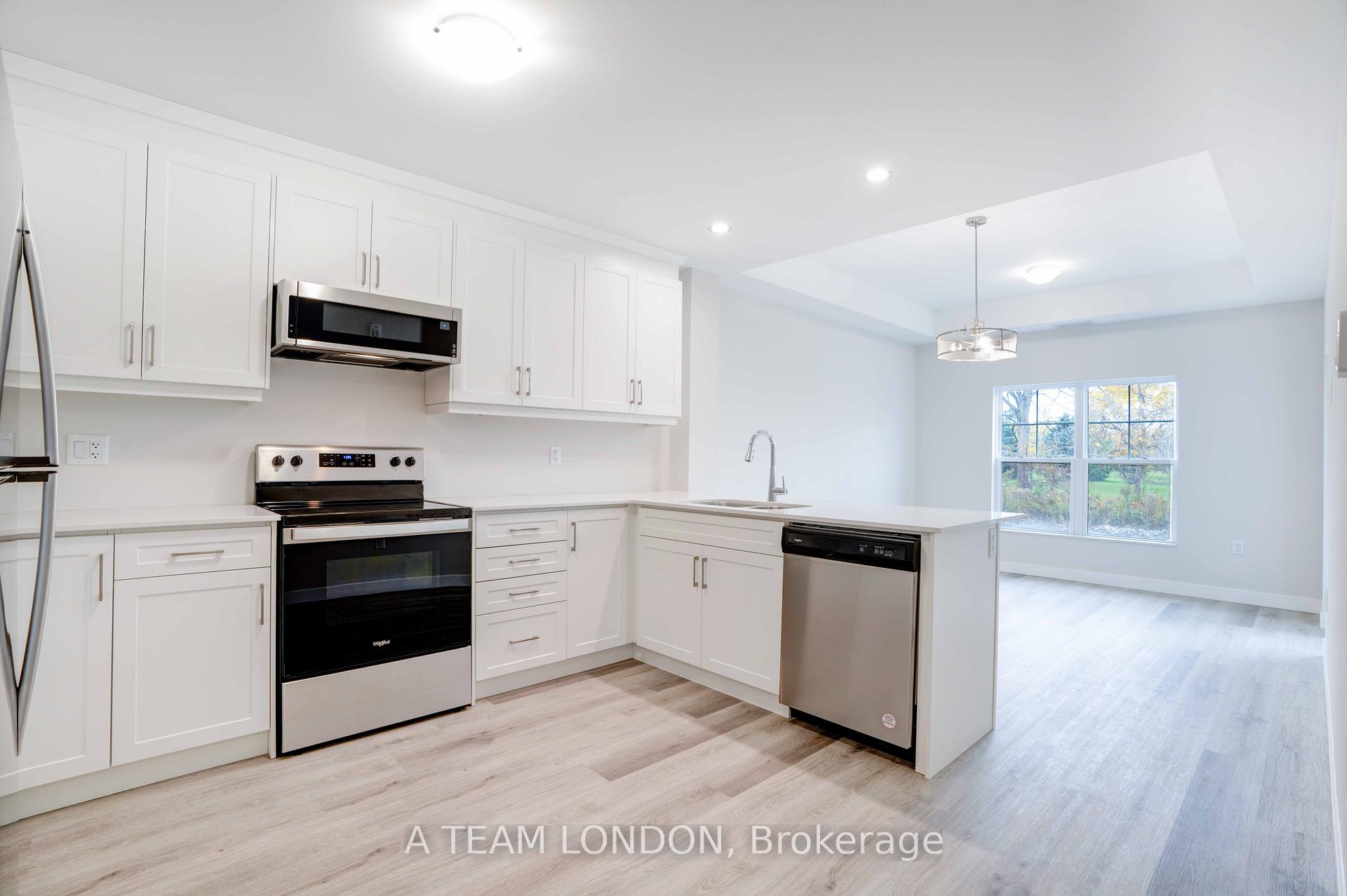 Photo 3 of Unit 115, 100 The Promenade, Central Elgin, Rural Central Elgin — HOMEH