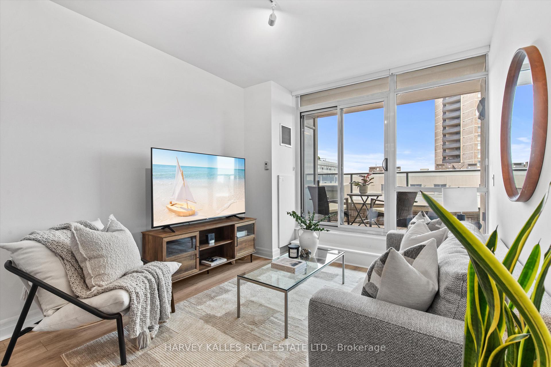 Photo 2 of Unit 408, 500 St Clair Avenue W, Toronto, Forest Hill South — HOMEH