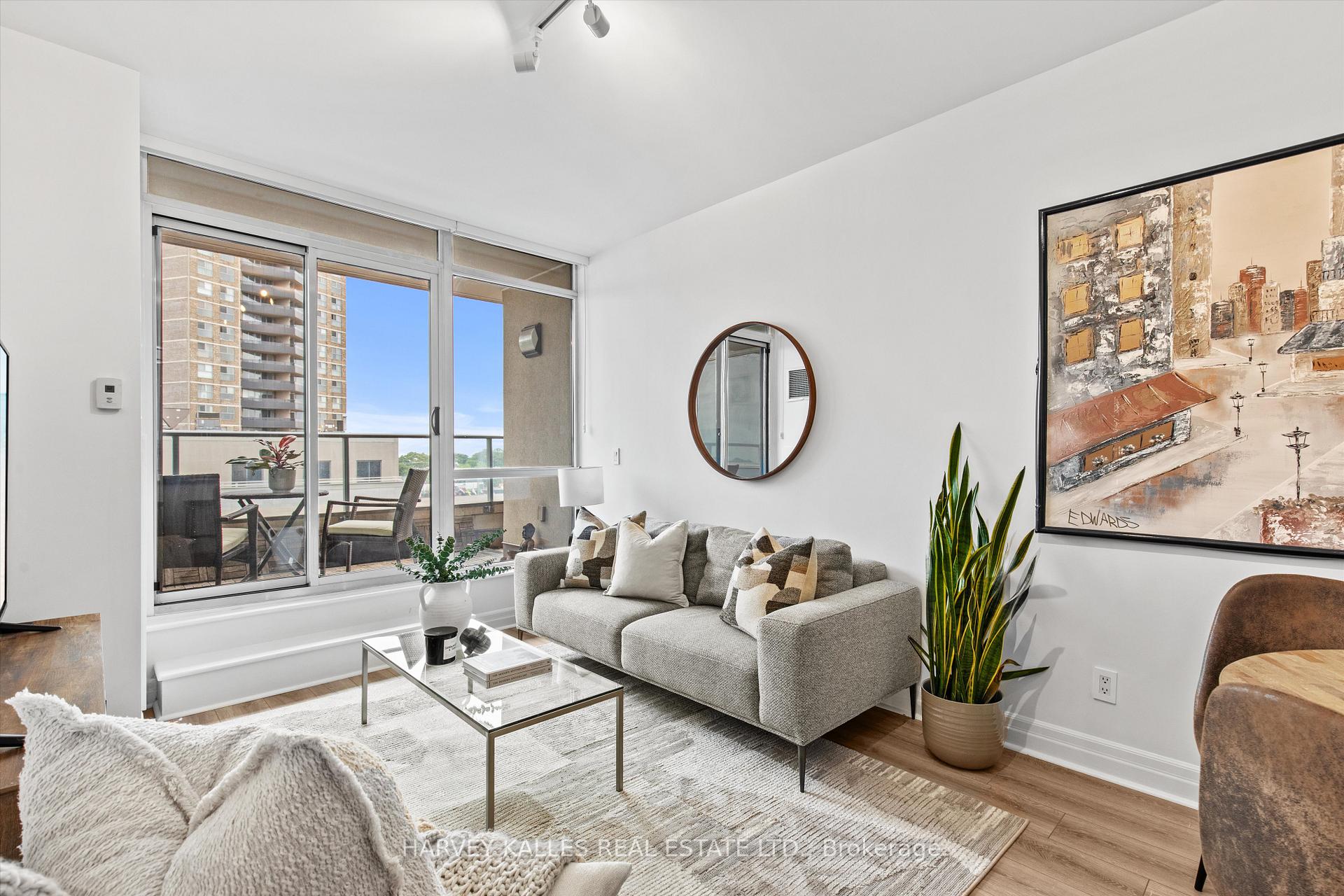 Photo 3 of Unit 408, 500 St Clair Avenue W, Toronto, Forest Hill South — HOMEH