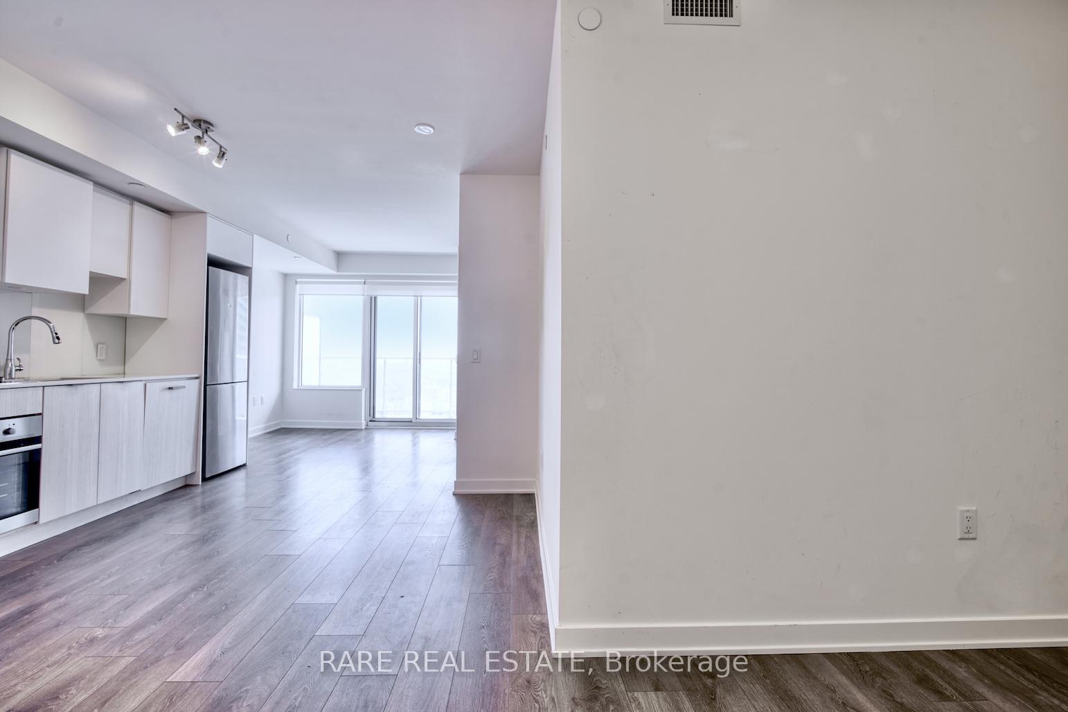 Photo 8 of Unit 3005, 195 Redpath Avenue, Toronto, Mount Pleasant West — HOMEH