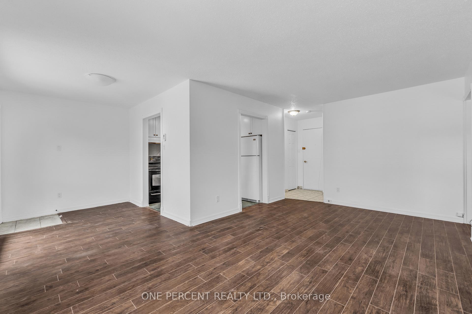 Photo 9 of Unit 23j, 1910 Jasmine Crescent, Ottawa, Beacon Hill South — HOMEH