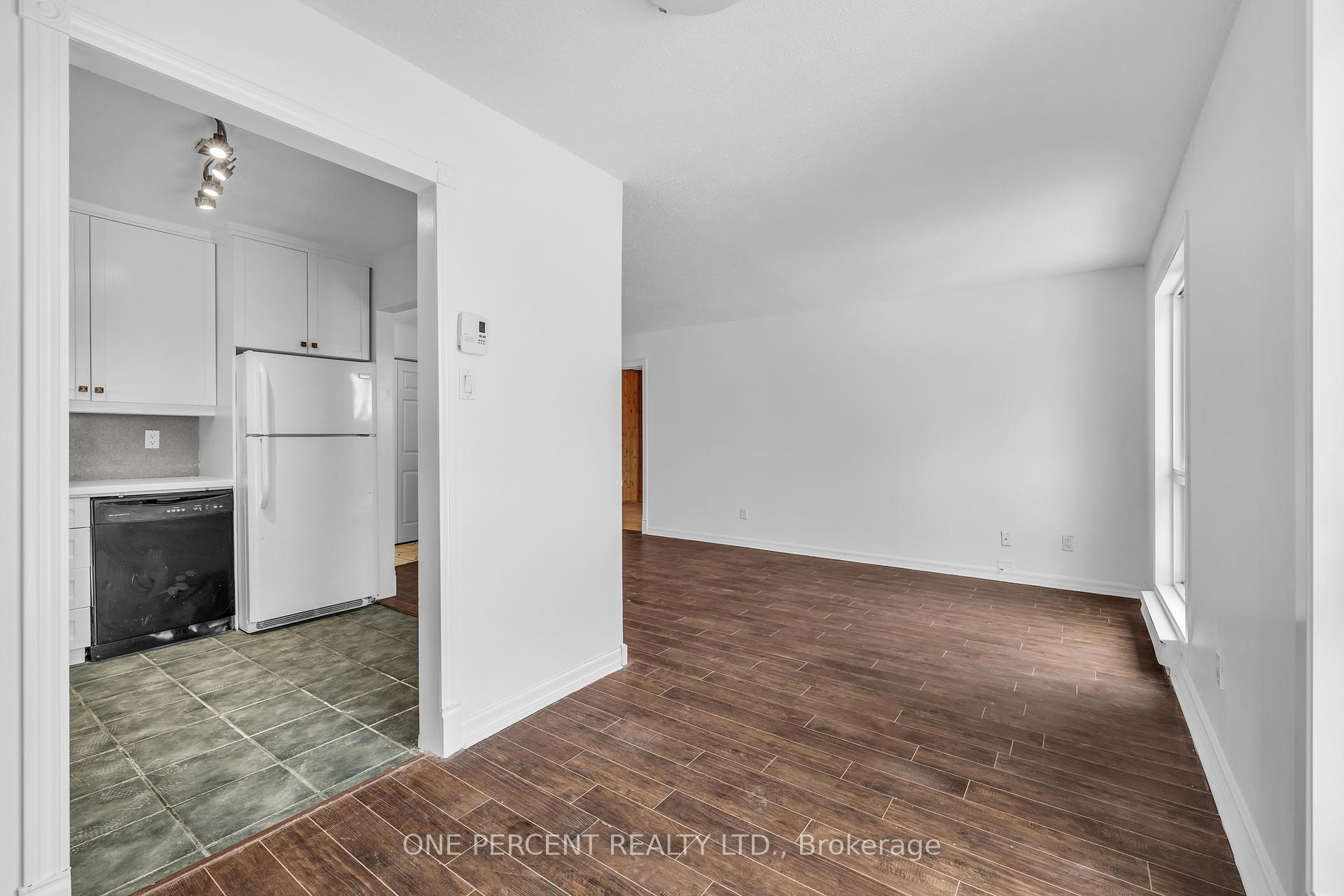 Photo 14 of Unit 23j, 1910 Jasmine Crescent, Ottawa, Beacon Hill South — HOMEH
