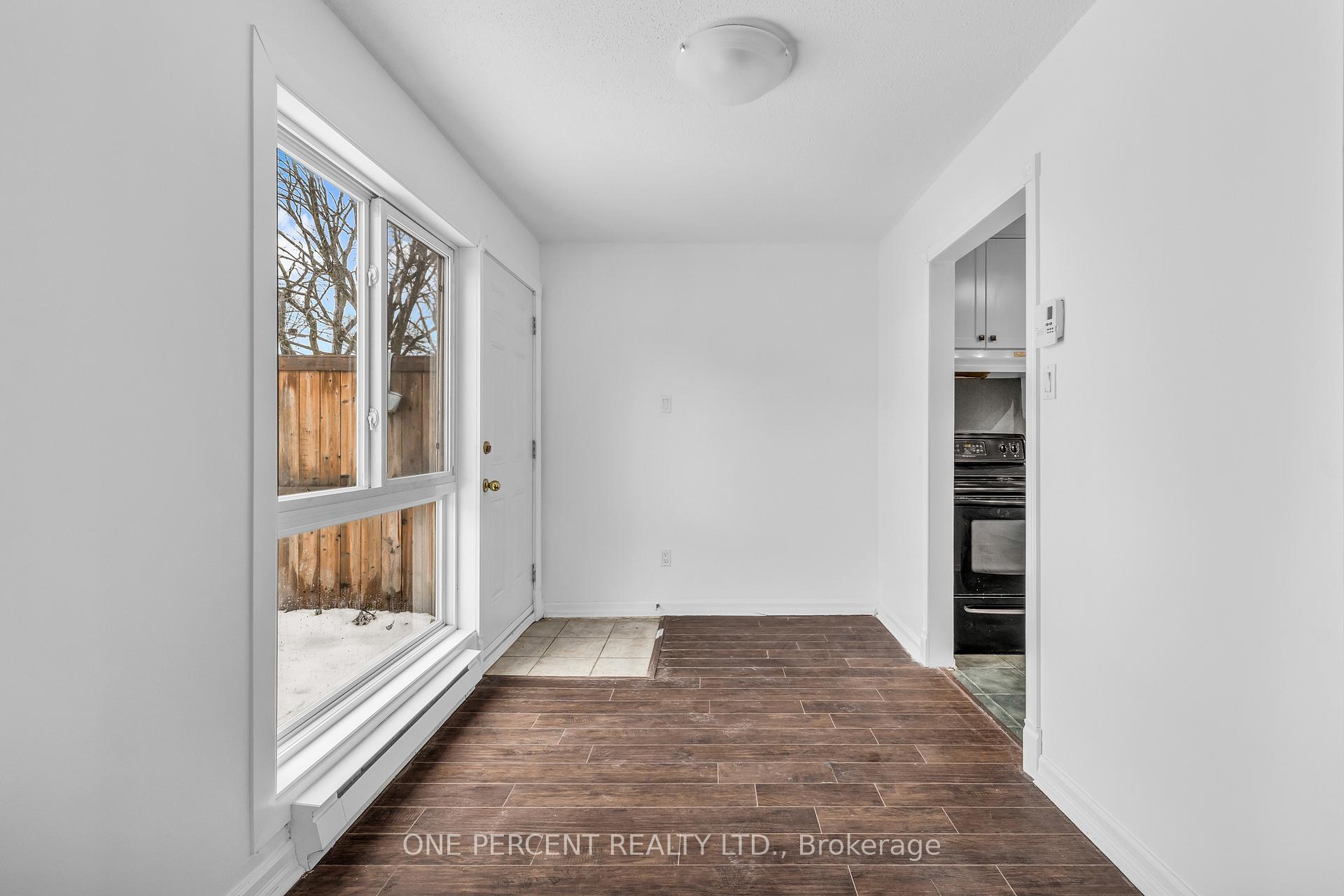 Photo 15 of Unit 23j, 1910 Jasmine Crescent, Ottawa, Beacon Hill South — HOMEH