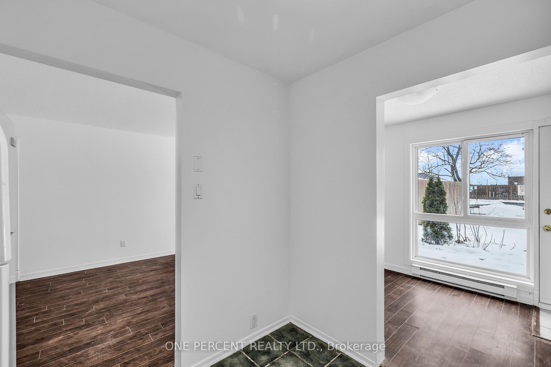 Photo 20 of Unit 23j, 1910 Jasmine Crescent, Ottawa, Beacon Hill South — HOMEH