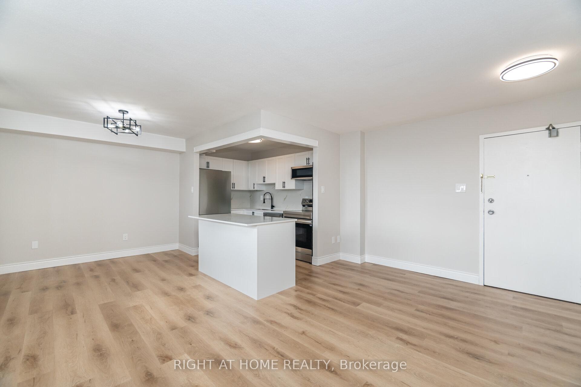Photo 6 of Unit 605, 15 Nicklaus Drive, Hamilton, Vincent — HOMEH