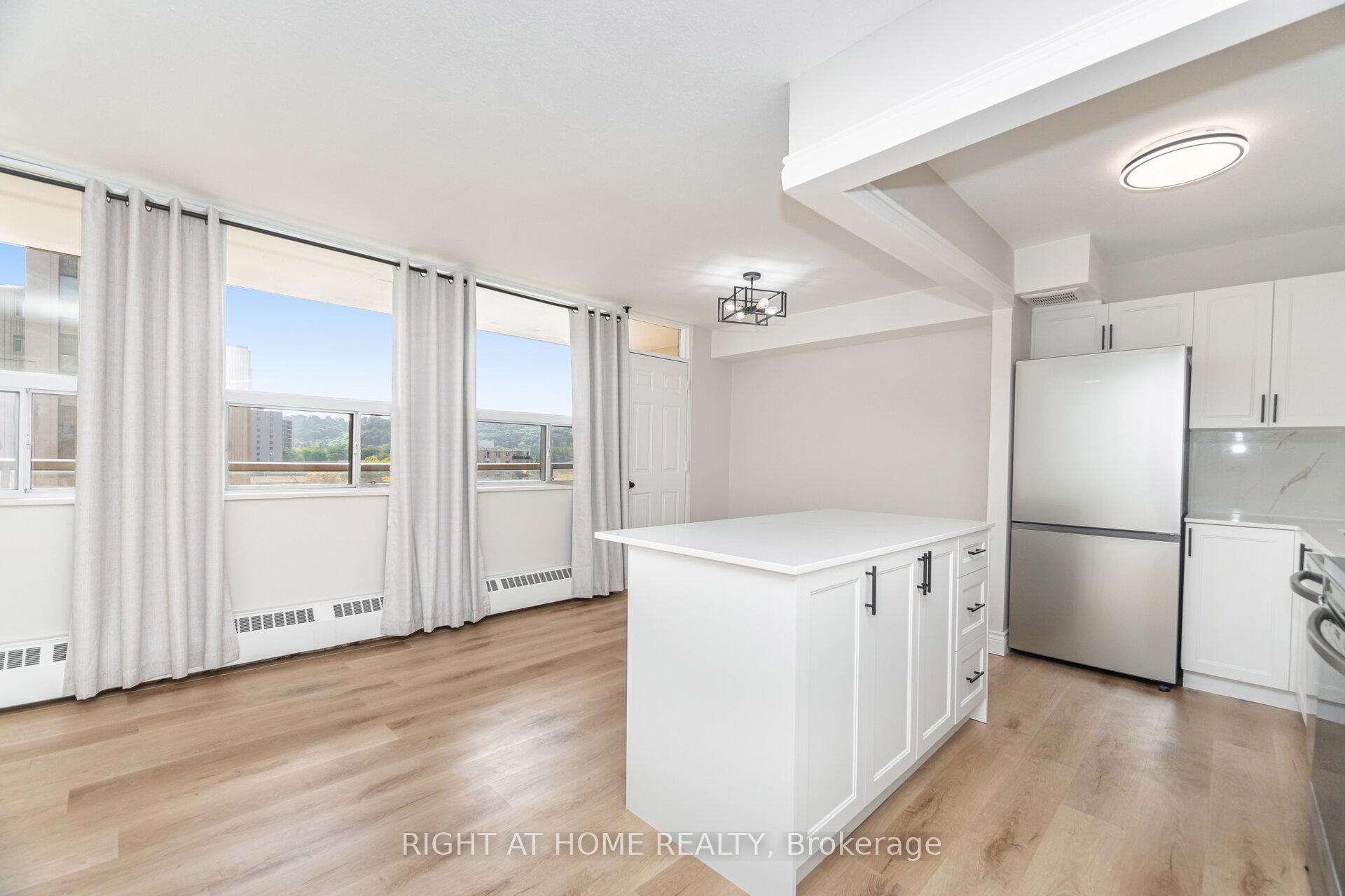 Photo 15 of Unit 605, 15 Nicklaus Drive, Hamilton, Vincent — HOMEH