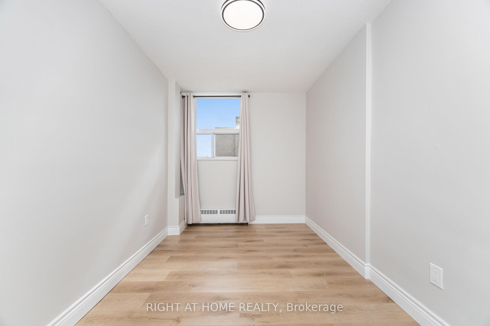 Photo 23 of Unit 605, 15 Nicklaus Drive, Hamilton, Vincent — HOMEH