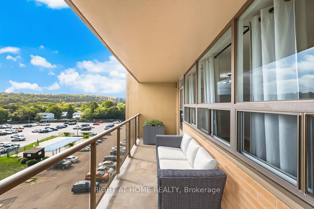 Photo 28 of Unit 605, 15 Nicklaus Drive, Hamilton, Vincent — HOMEH