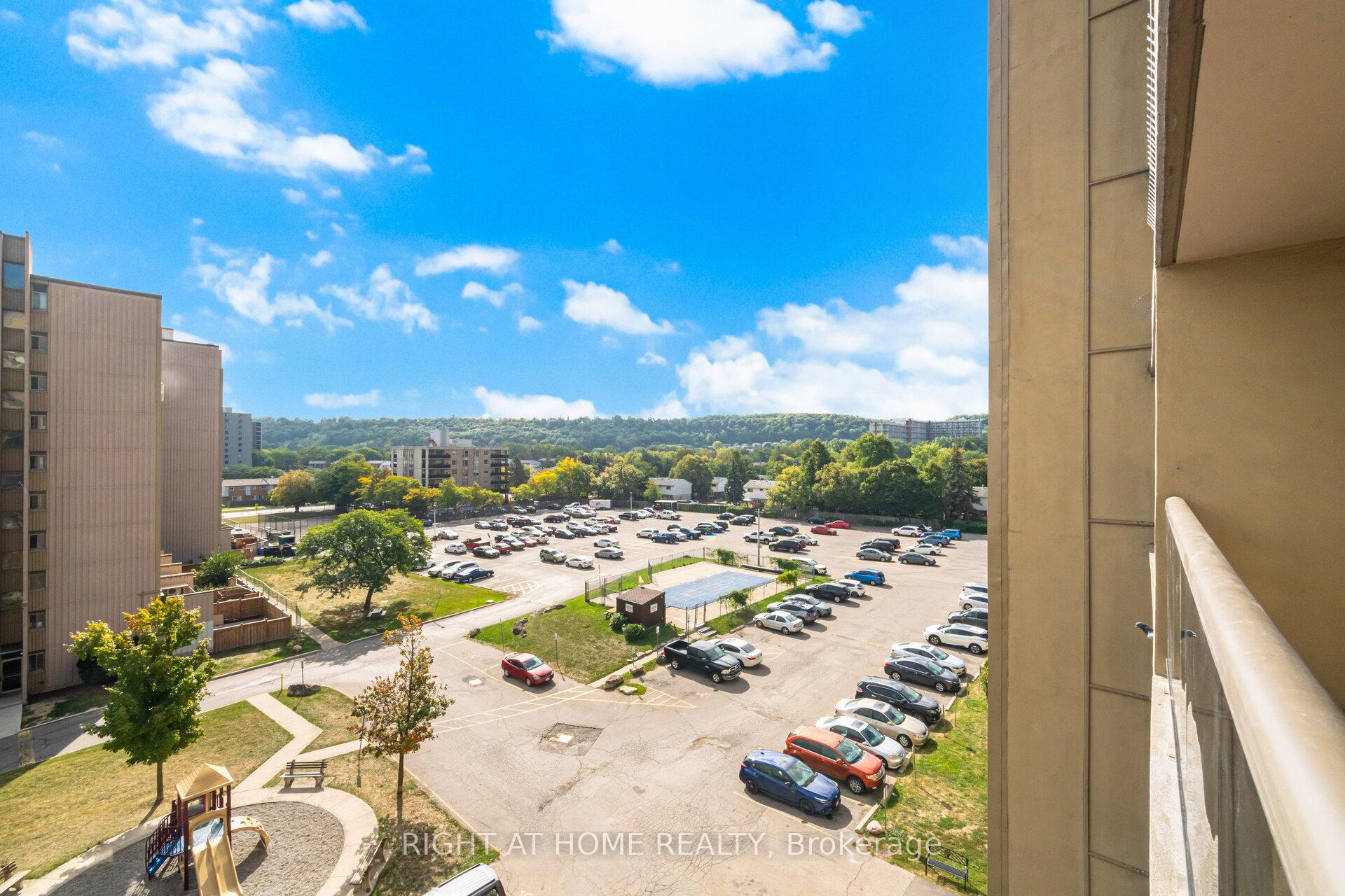 Photo 31 of Unit 605, 15 Nicklaus Drive, Hamilton, Vincent — HOMEH
