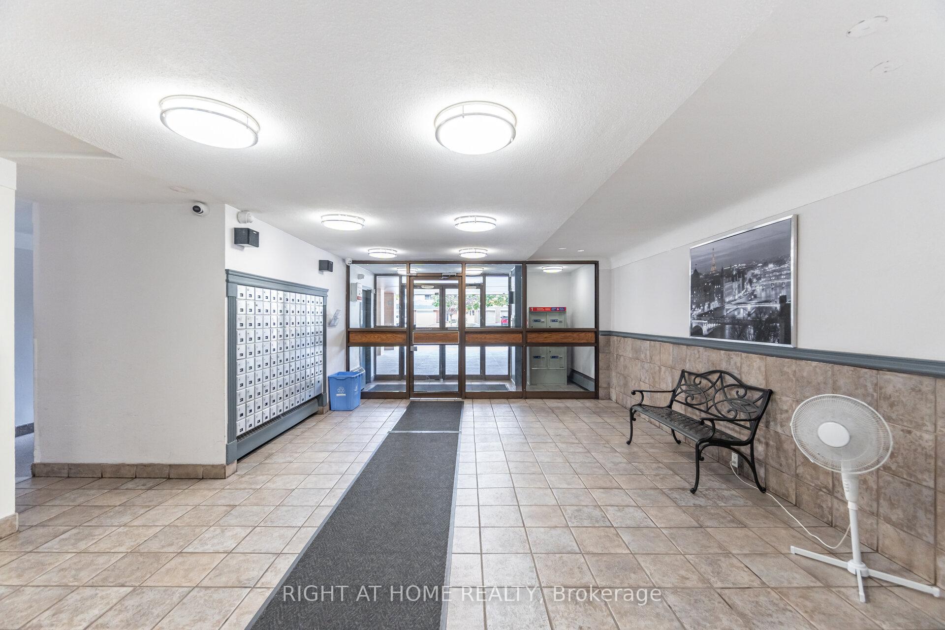 Photo 40 of Unit 605, 15 Nicklaus Drive, Hamilton, Vincent — HOMEH