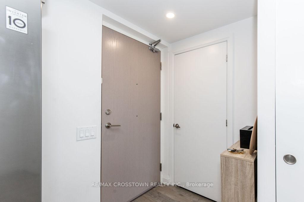 Photo 9 of Unit 716, 58 Lakeside Terrace, Barrie, 400 North — HOMEH