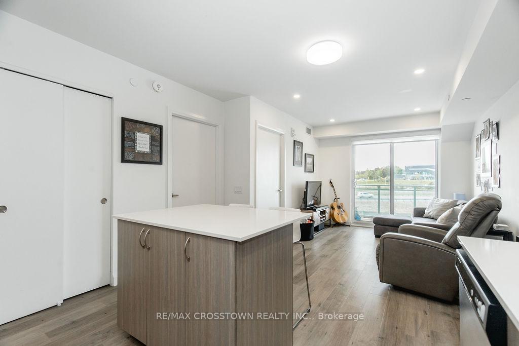 Photo 12 of Unit 716, 58 Lakeside Terrace, Barrie, 400 North — HOMEH