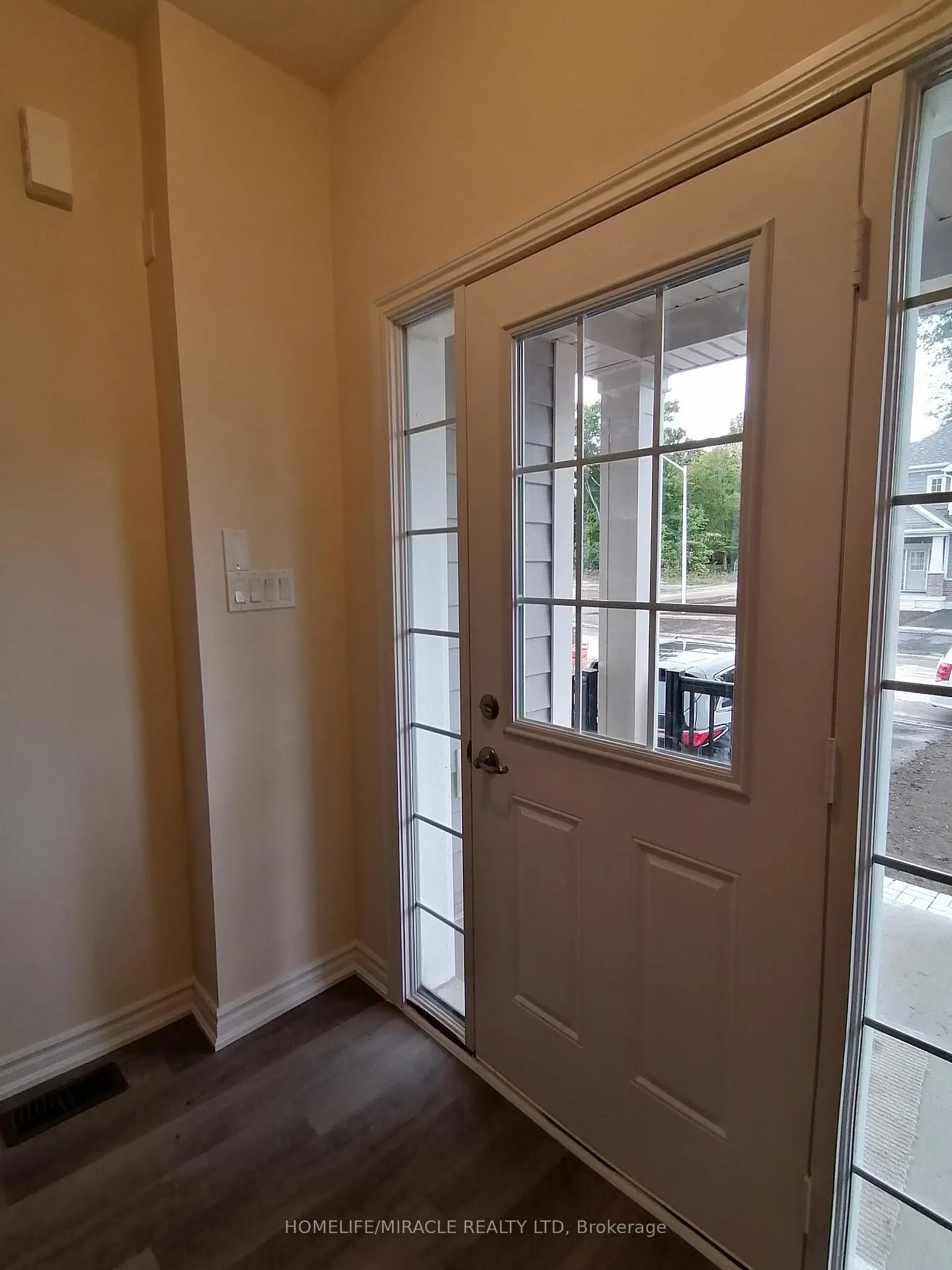 Photo 4 of 240 Beechwood Forest Lane, Gravenhurst, Muskoka (S) — HOMEH