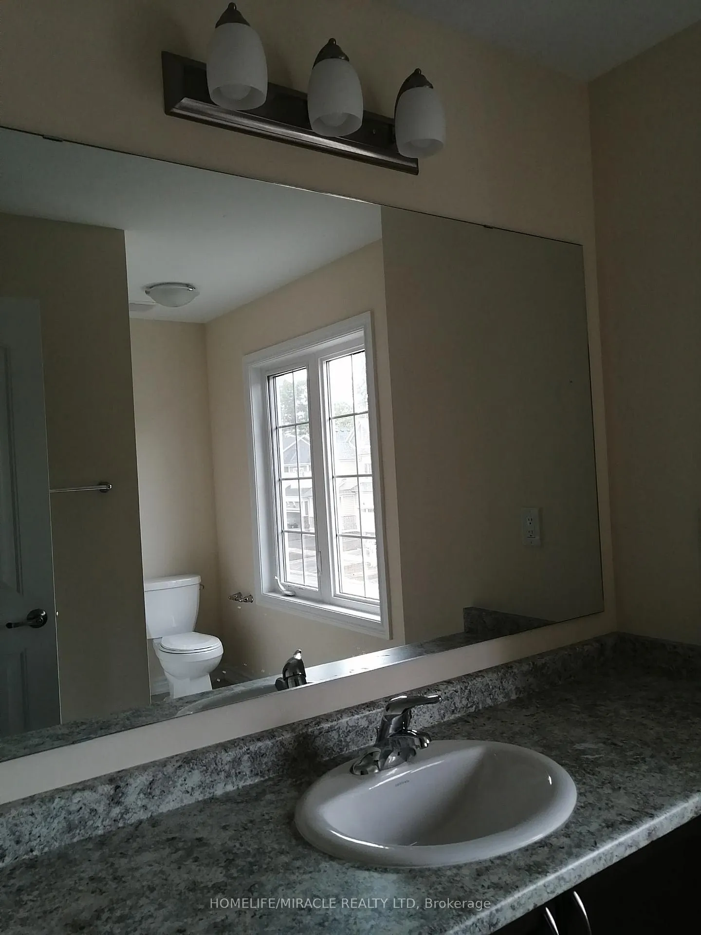 Photo 12 of 240 Beechwood Forest Lane, Gravenhurst, Muskoka (S) — HOMEH