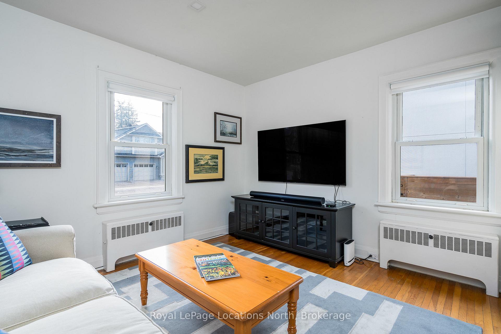 Photo 25 of 384 Saint Marie Street, Collingwood — HOMEH