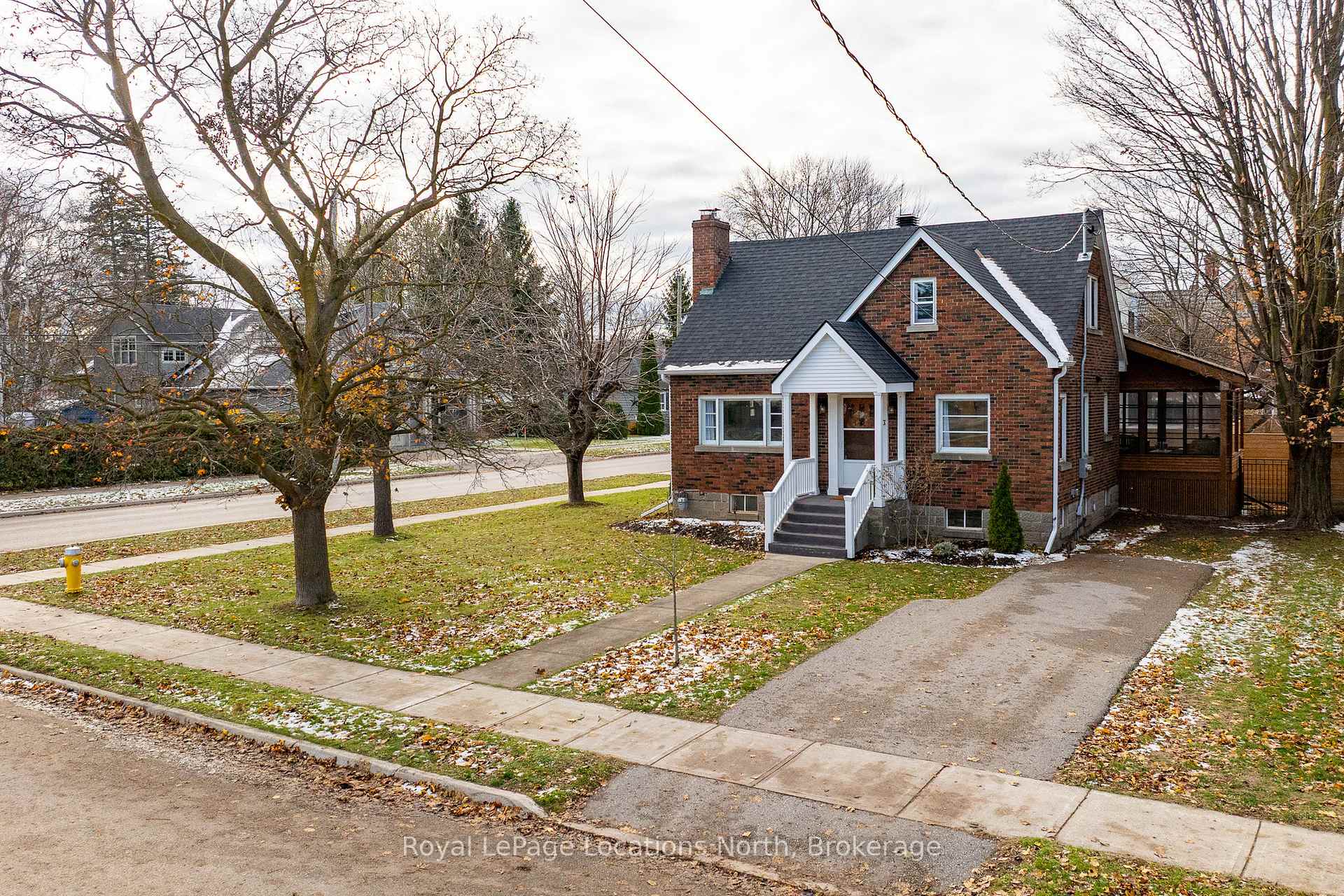 Photo 44 of 384 Saint Marie Street, Collingwood — HOMEH