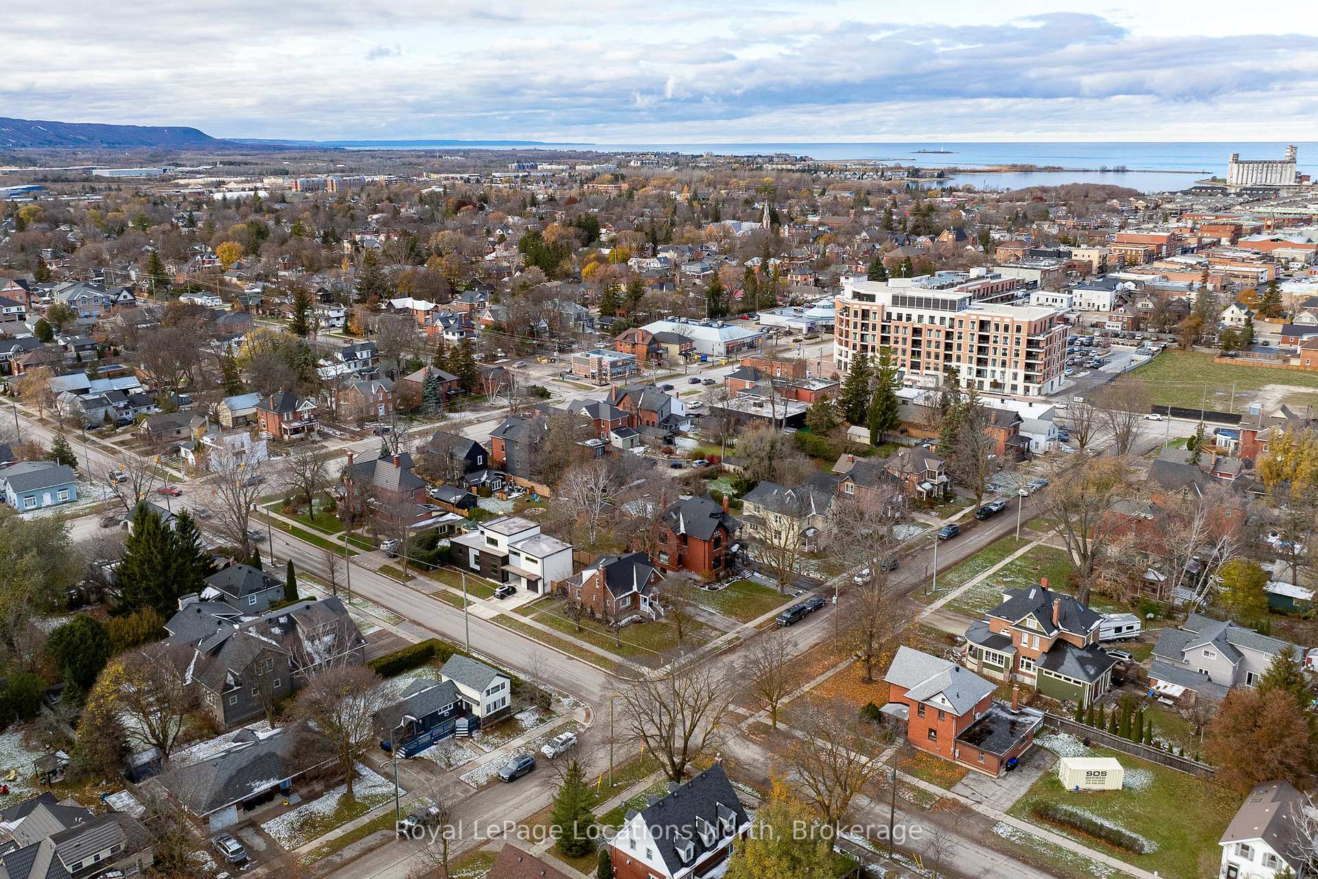 Photo 43 of 384 Saint Marie Street, Collingwood — HOMEH