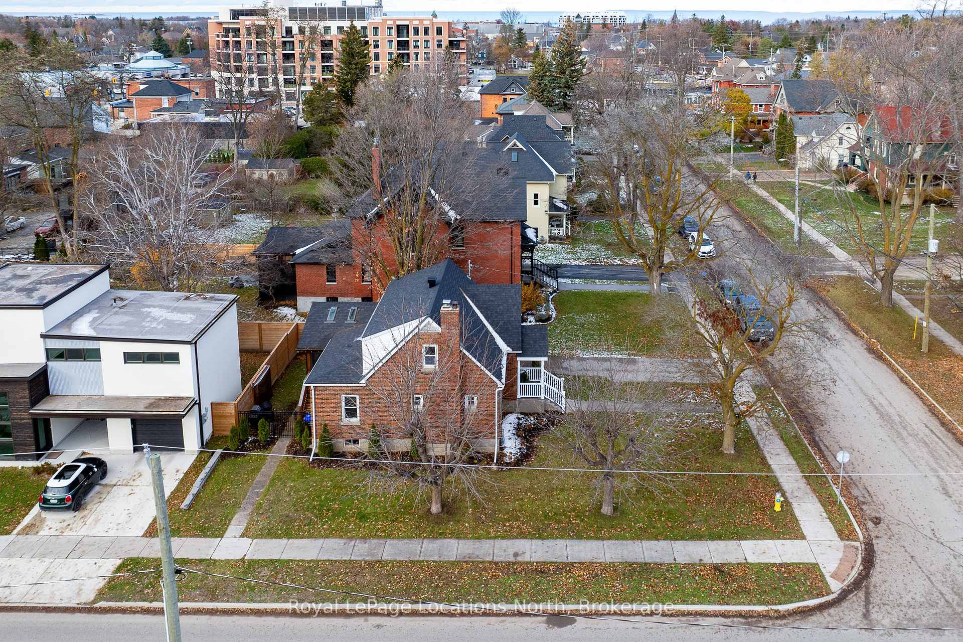 Photo 45 of 384 Saint Marie Street, Collingwood — HOMEH