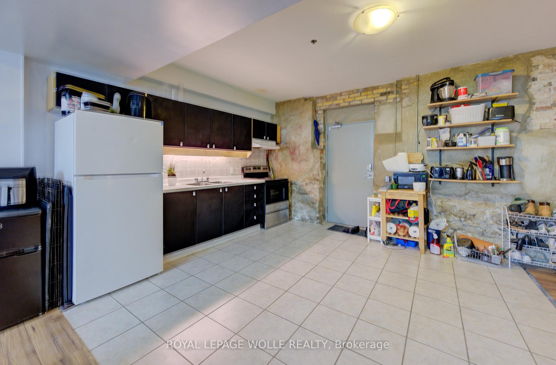Photo 9 of Unit 7, 12 Bridgeport Road E, Waterloo — HOMEH