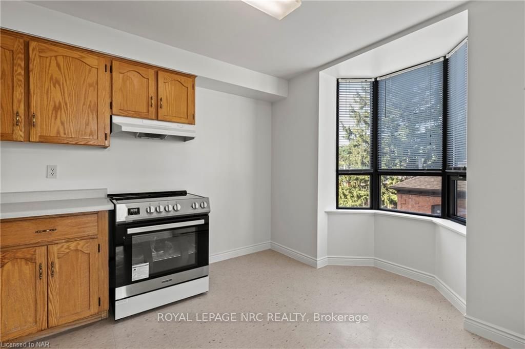 Photo 12 of Unit 302, 432 Main Street E, Hamilton, Stinson — HOMEH