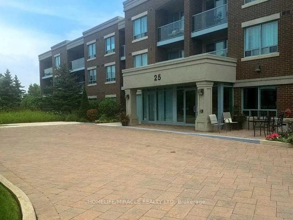 Front of Unit 116, 25 Via Rosedale Way