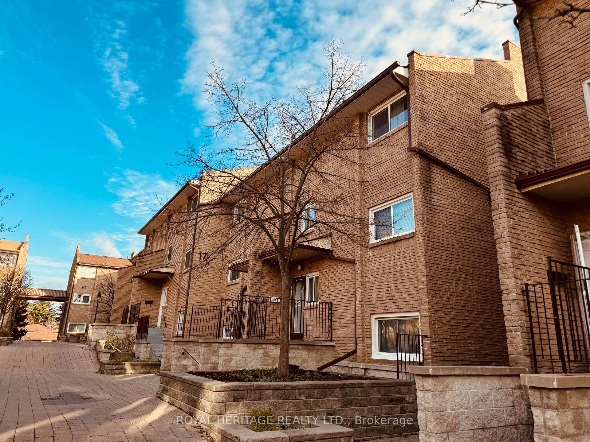Front of Unit 137, 50 Scarborough Golf Club Road
