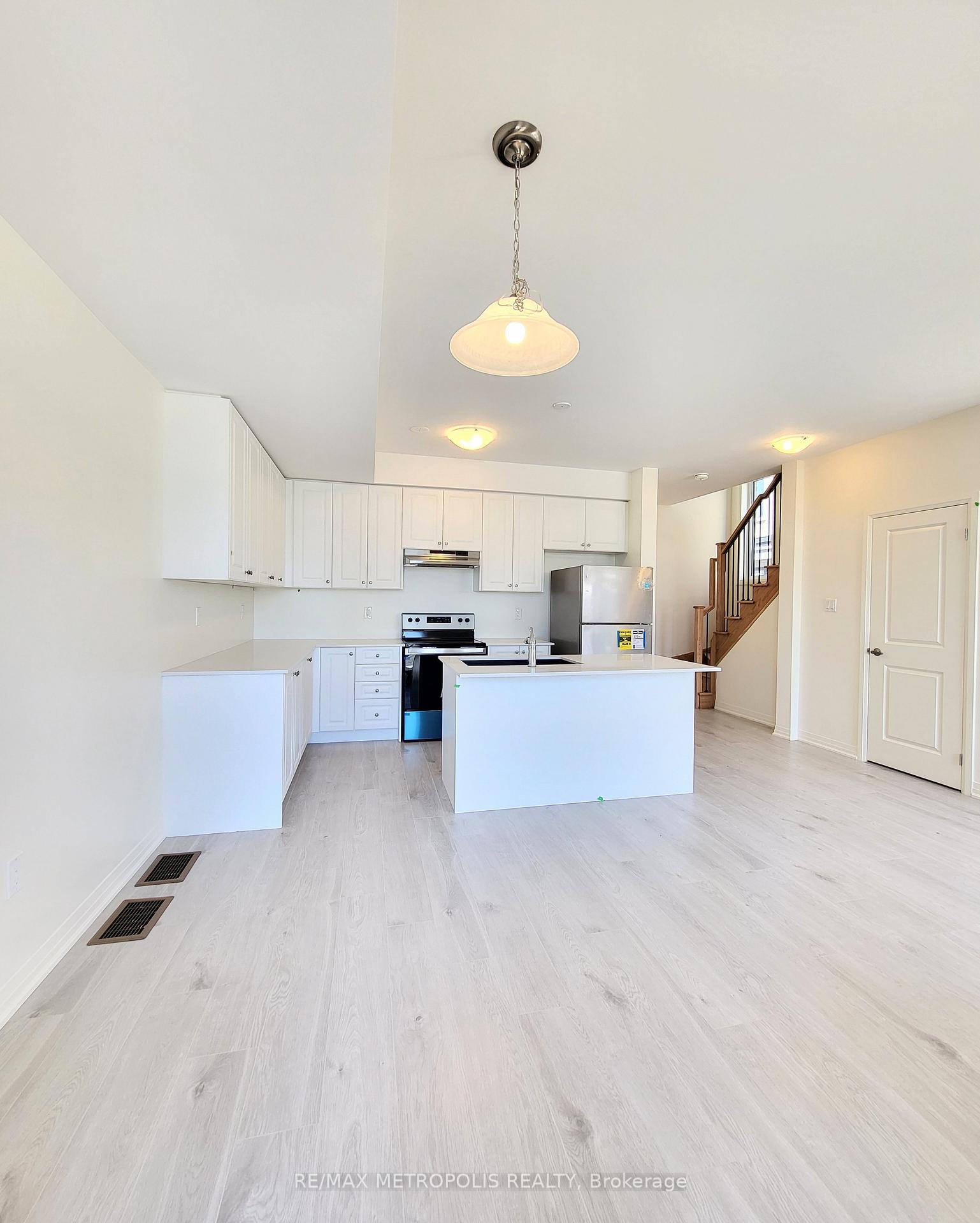 Photo 4 of 20 Esquire Way, Whitby, Taunton North — HOMEH