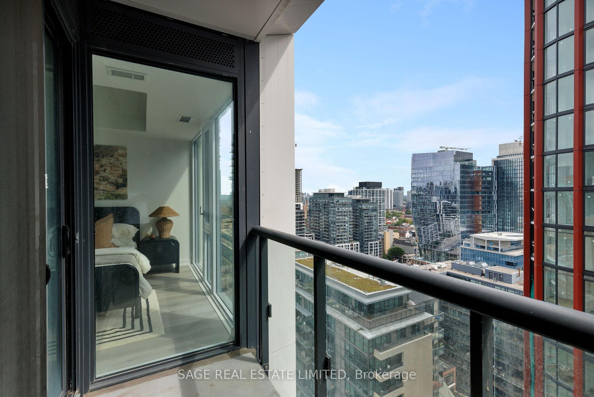 Photo 6 of Unit 2210, 158 Front Street E, Toronto, Moss Park — HOMEH