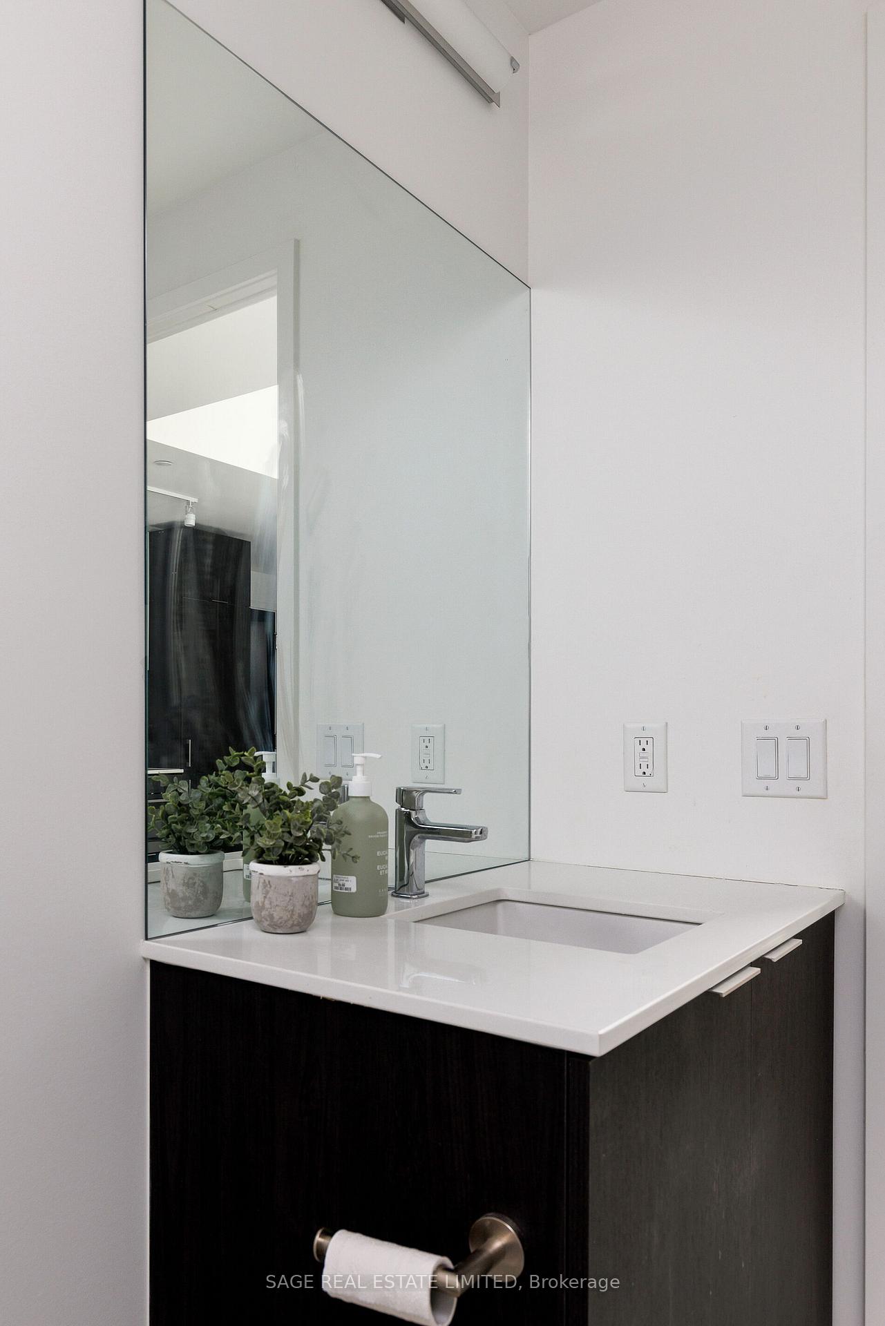 Photo 23 of Unit 2210, 158 Front Street E, Toronto, Moss Park — HOMEH