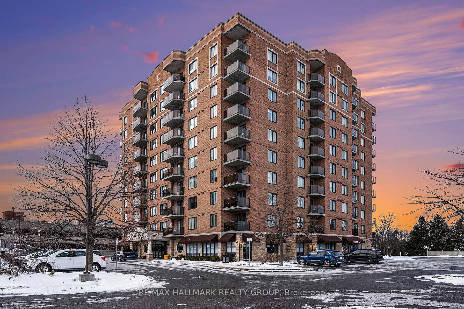 Photo 1 of Unit 409, 314 Central Park Drive, Ottawa, Central Park — HOMEH