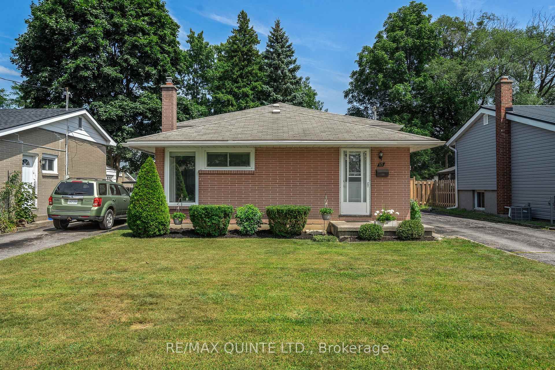 Photo 4 of 15 Linton Park Road, Belleville, Belleville Ward — HOMEH