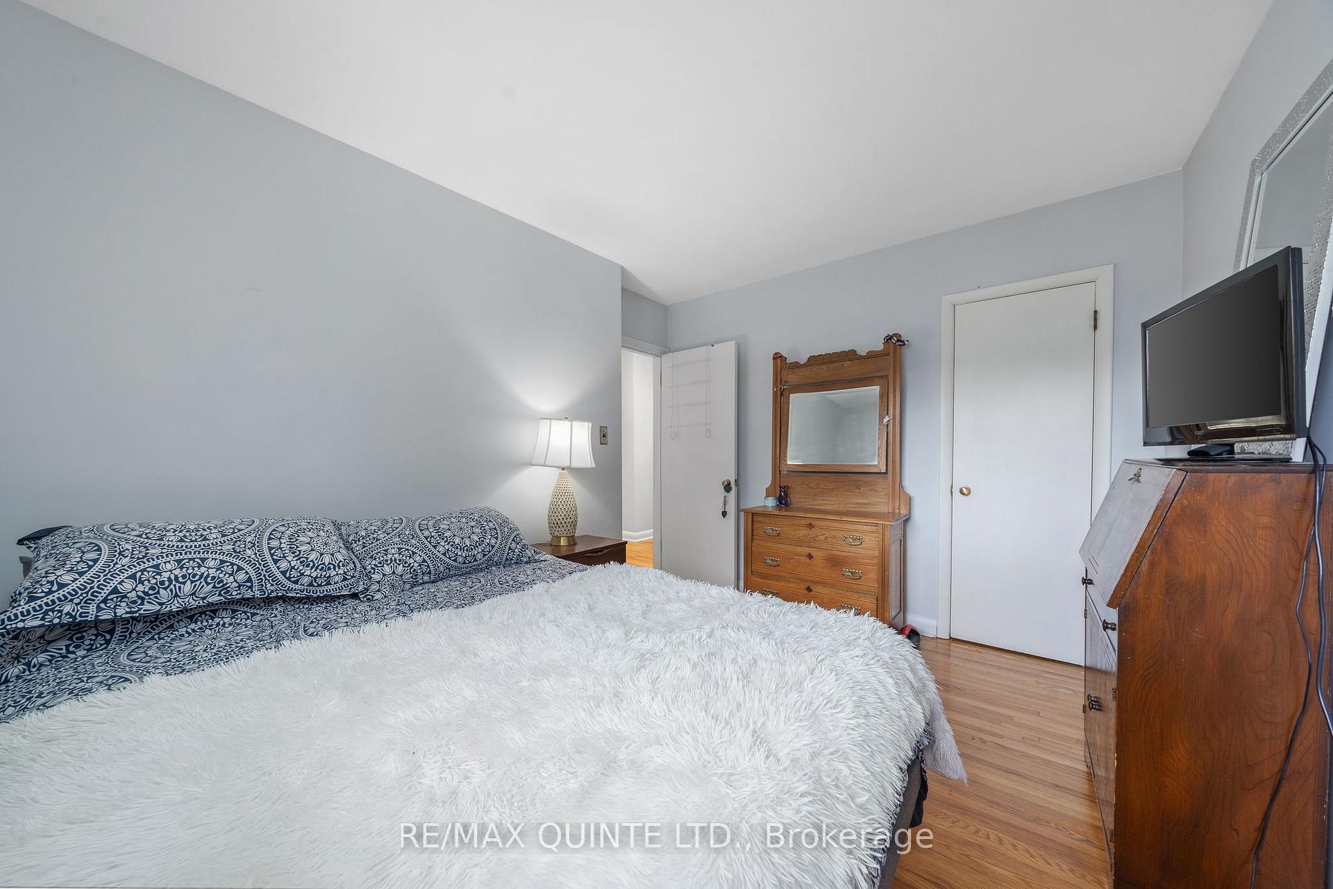 Photo 19 of 15 Linton Park Road, Belleville, Belleville Ward — HOMEH